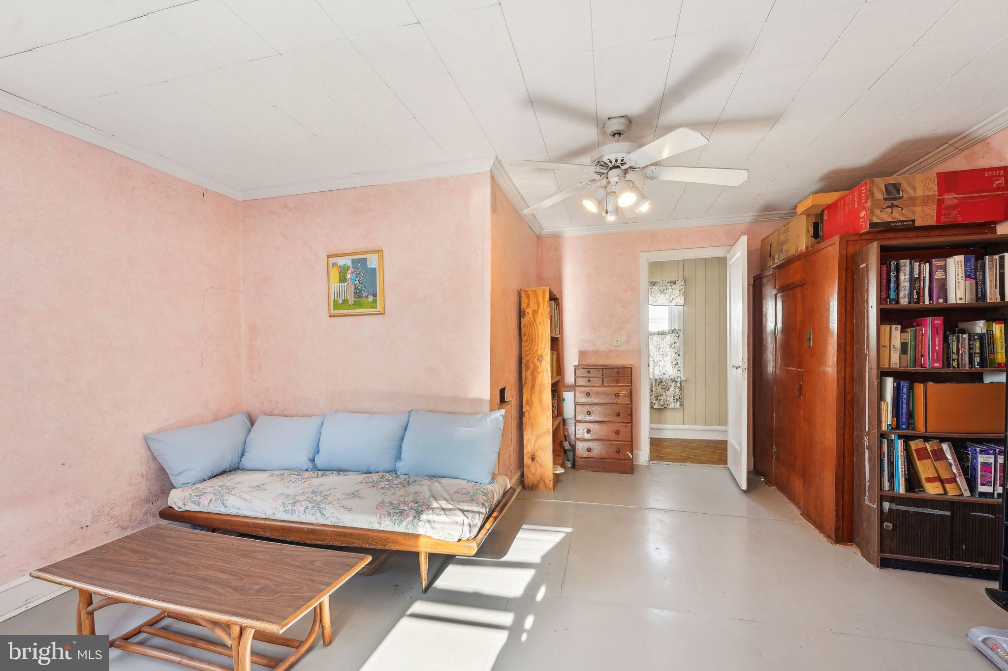 WEST OAK LANE - Residential