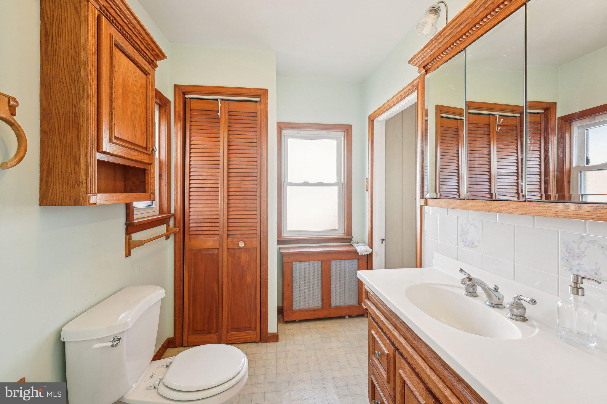 WEST OAK LANE - Residential