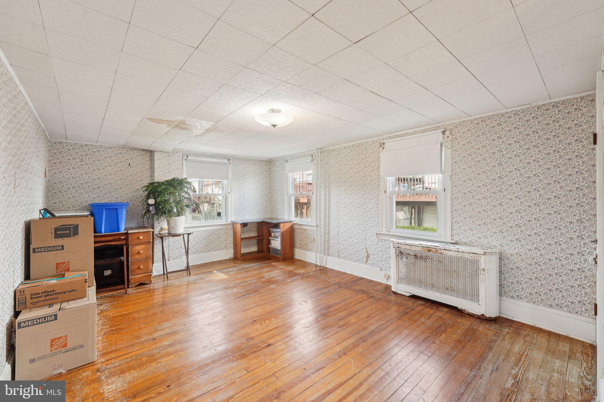 WEST OAK LANE - Residential