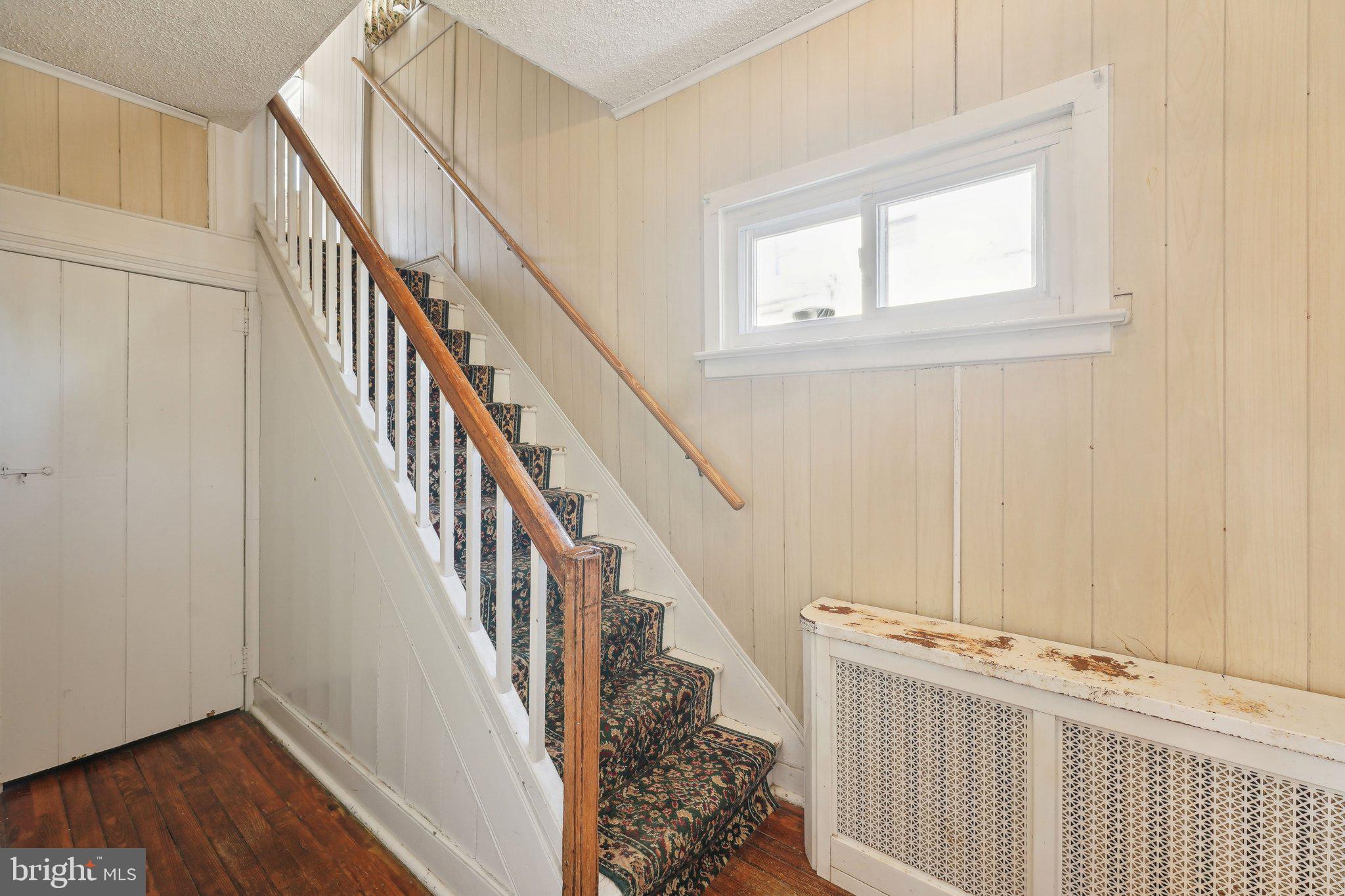 WEST OAK LANE - Residential