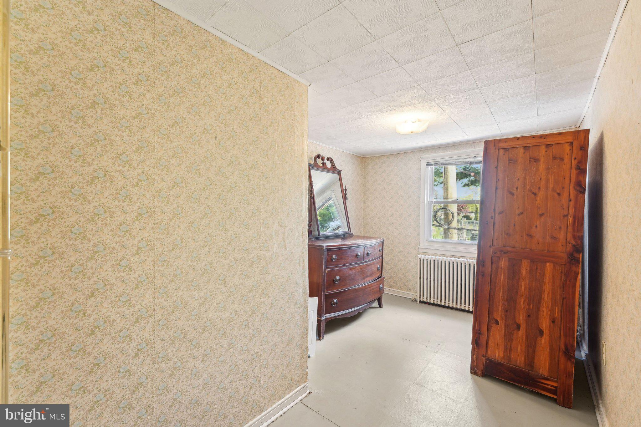 WEST OAK LANE - Residential