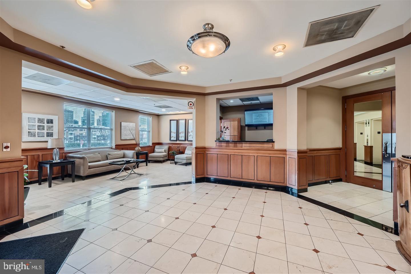 PIERSIDE AT HARBORVIEW - Residential