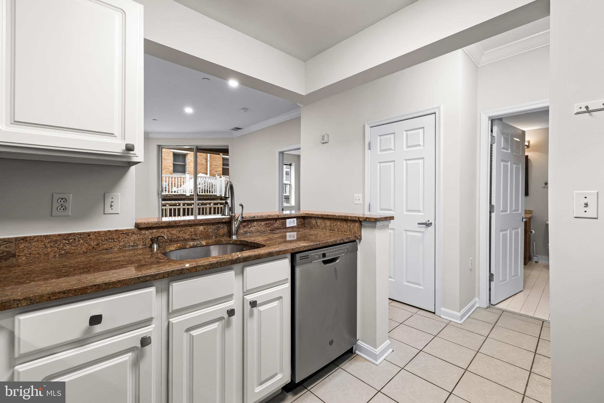 PIERSIDE AT HARBORVIEW - Residential