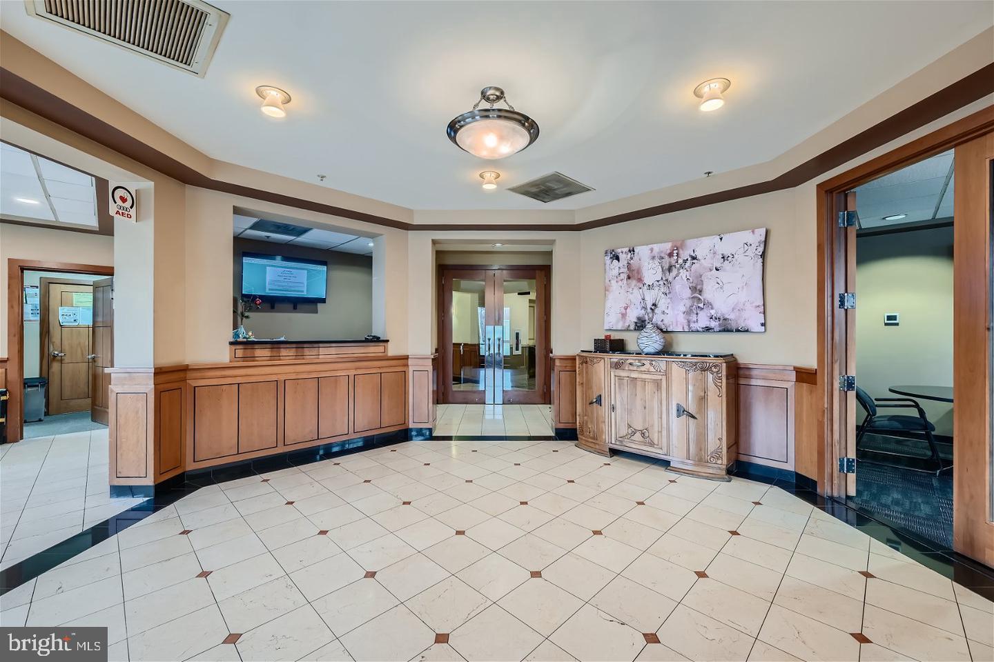 PIERSIDE AT HARBORVIEW - Residential