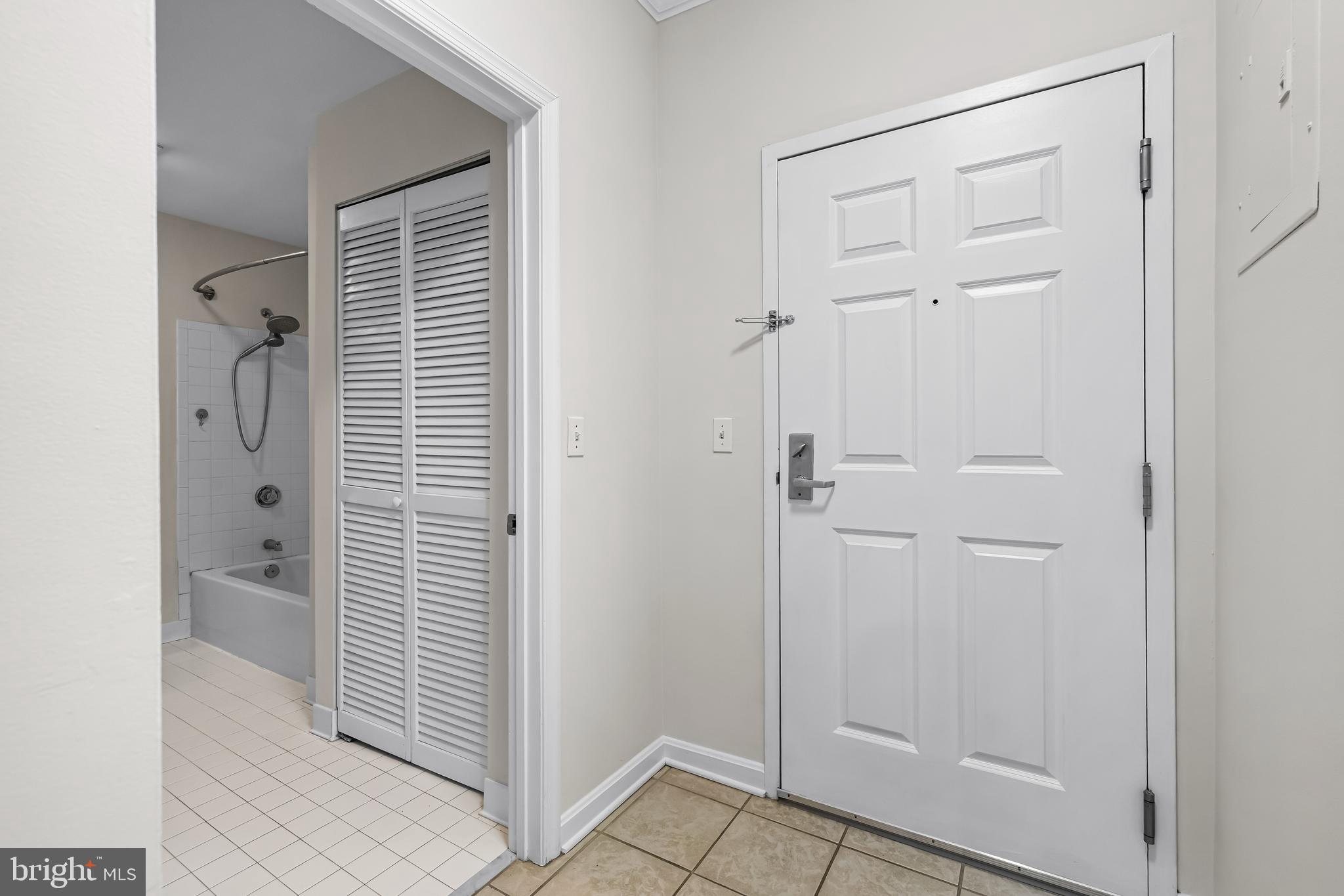 PIERSIDE AT HARBORVIEW - Residential