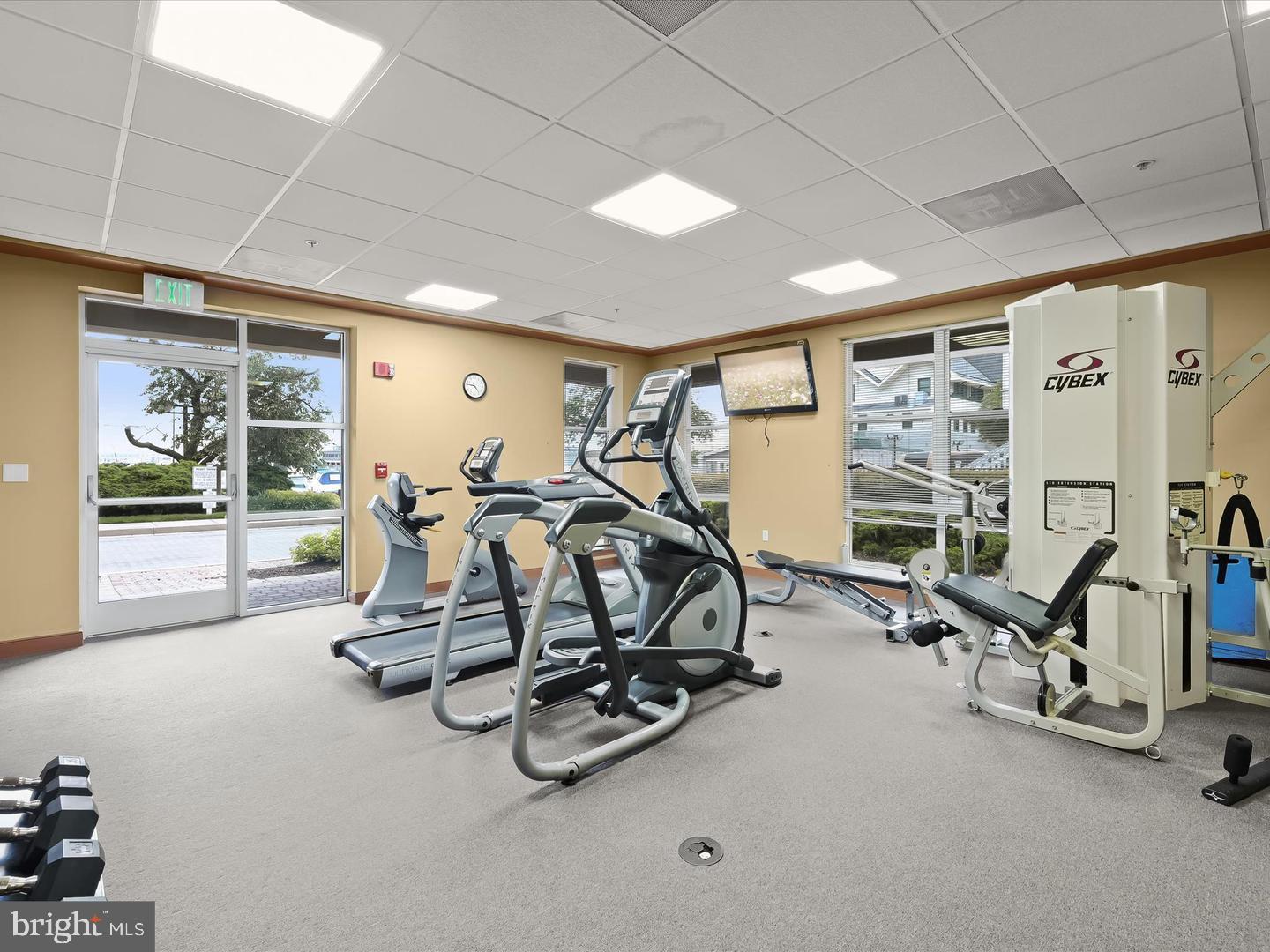 PIERSIDE AT HARBORVIEW - Residential