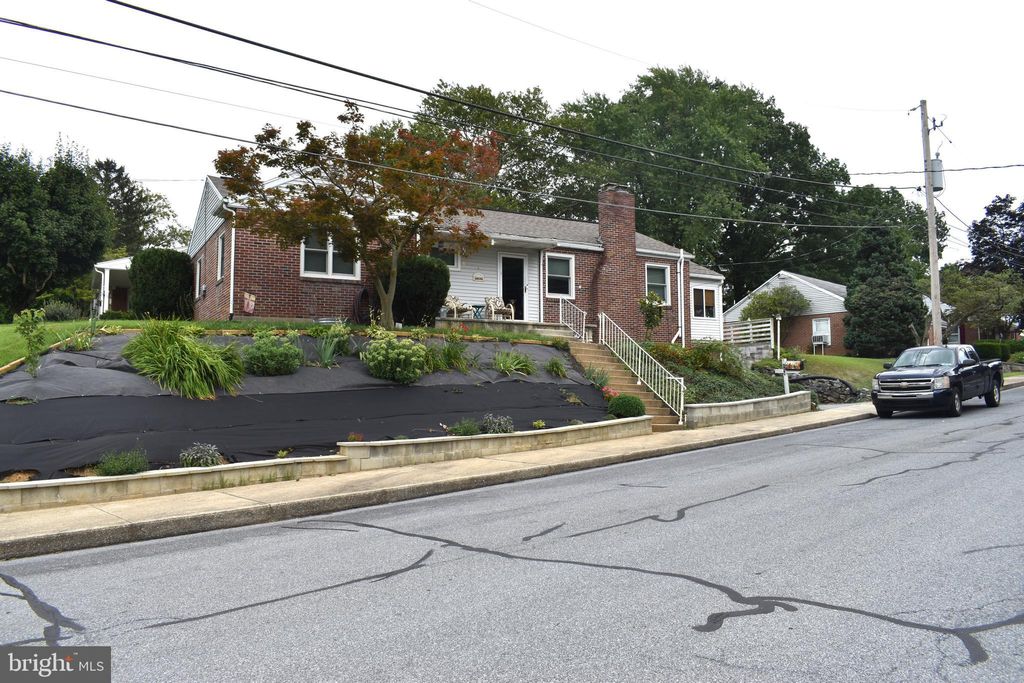 Photo of 106 SPRUCE ST, EPHRATA, PA 17522 (MLS # PALA2038704)