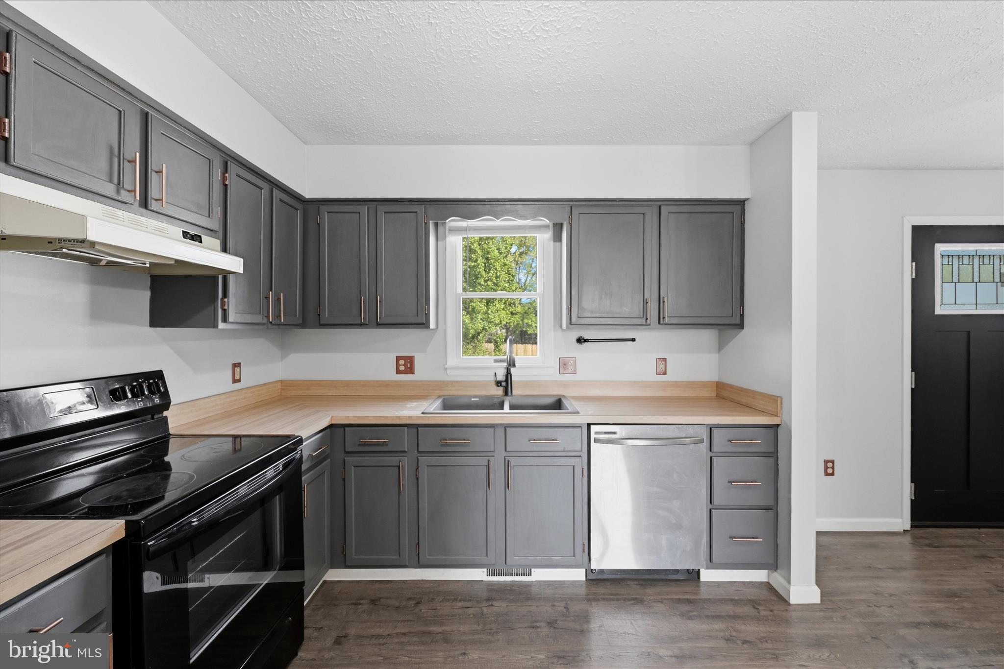 GREENBRIAR VILLAGE - Residential