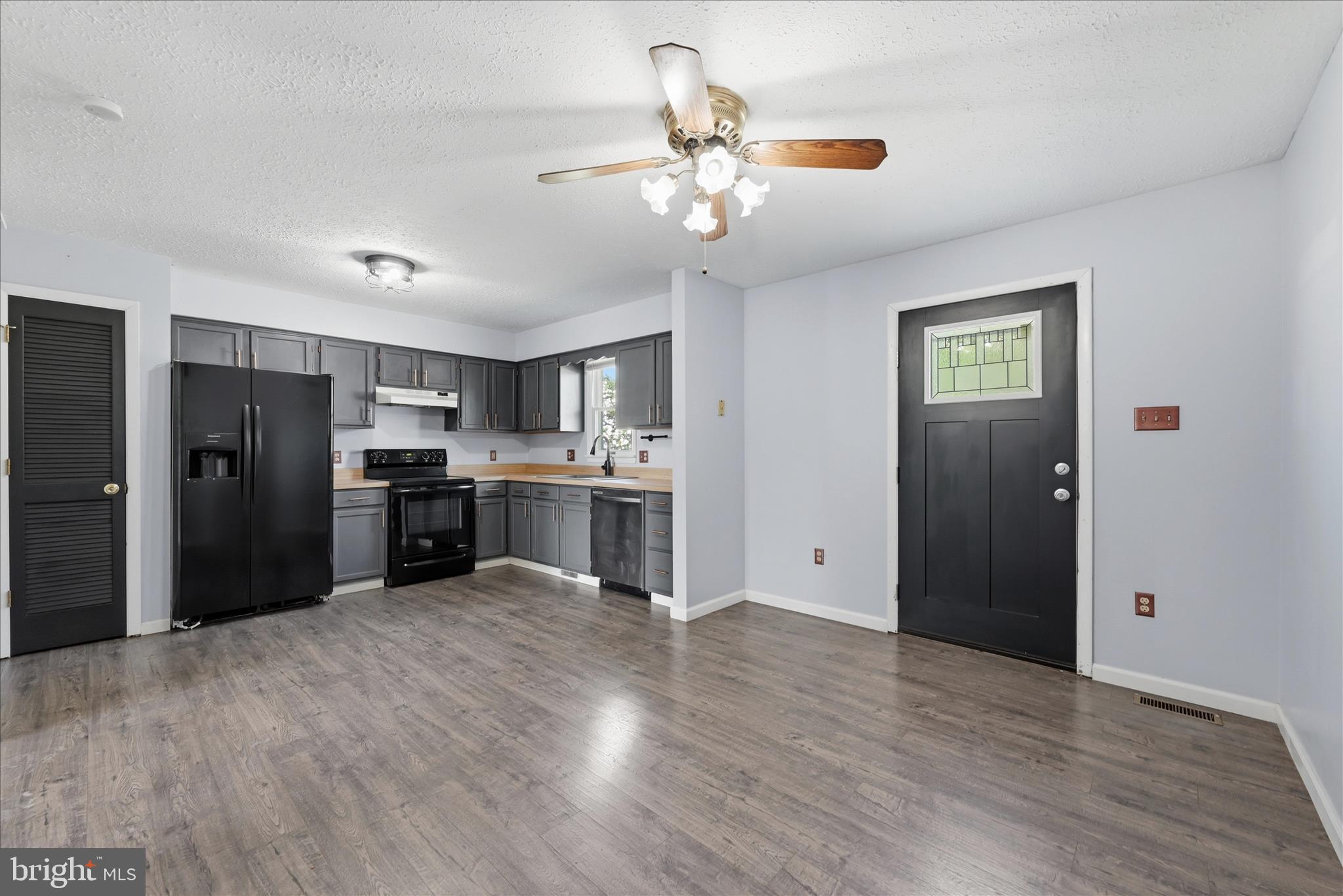 GREENBRIAR VILLAGE - Residential