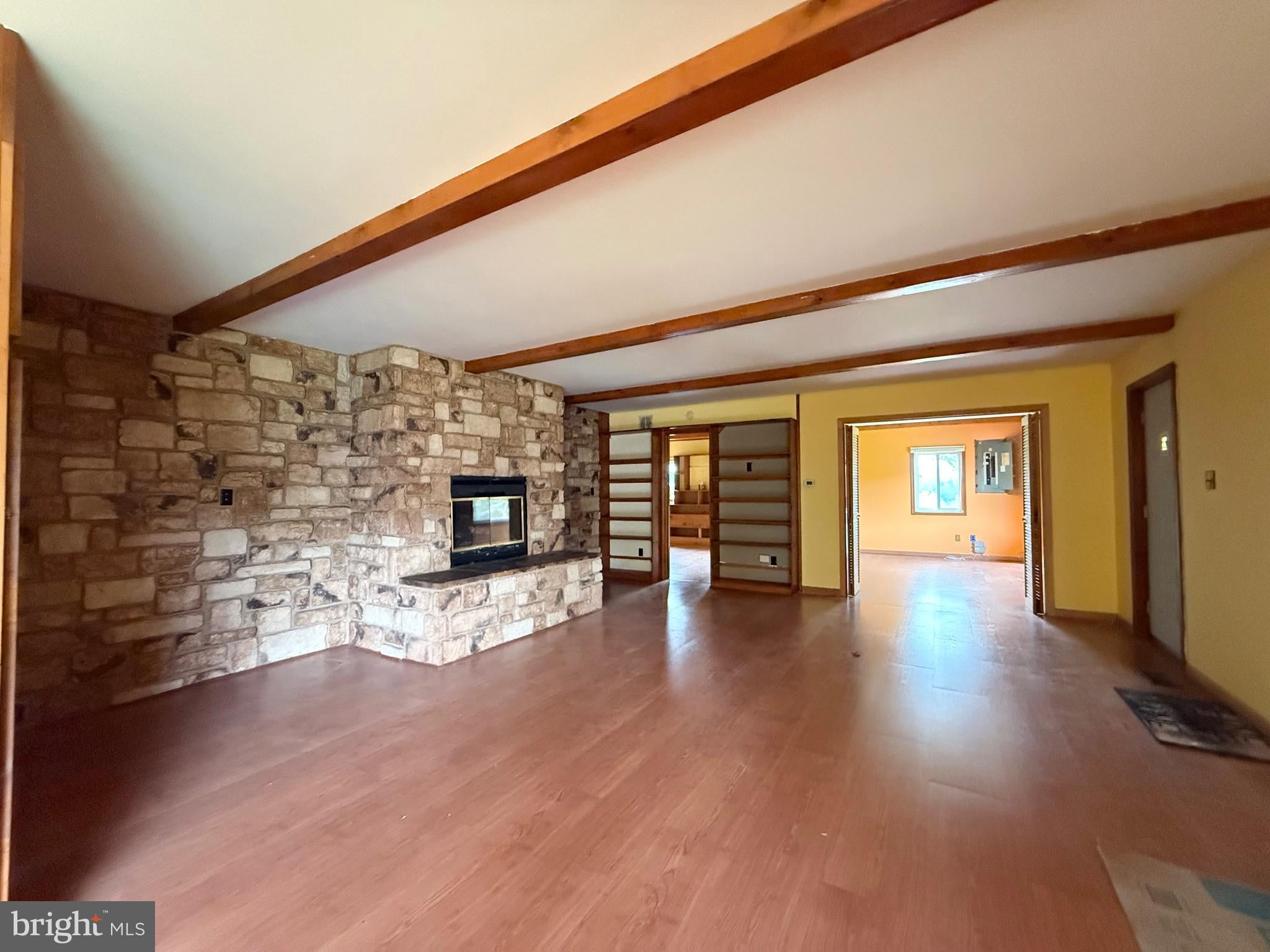 11 NIGHTHAWK LANE