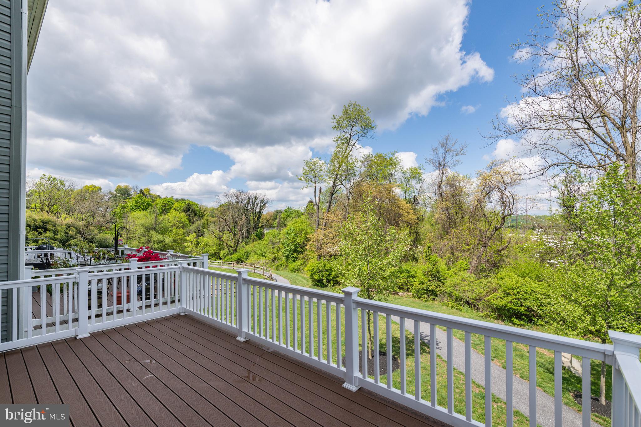 MALVERN WALK - Residential Lease