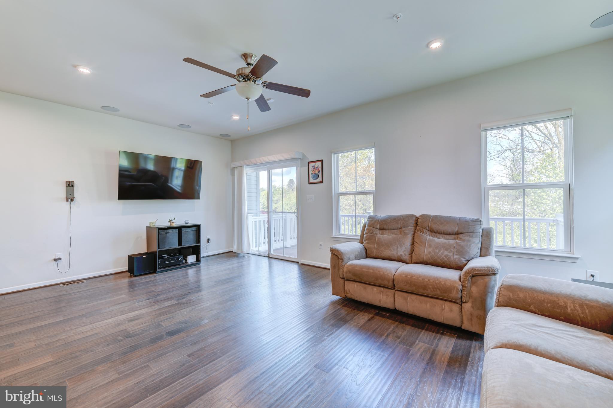 MALVERN WALK - Residential Lease