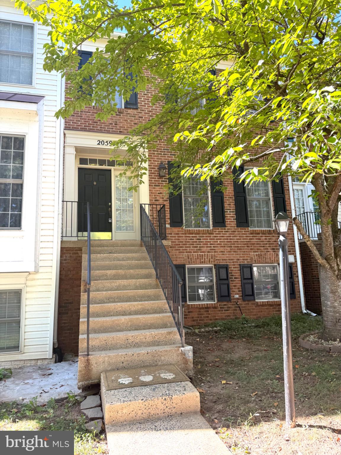 20597 BANBURY SQUARE