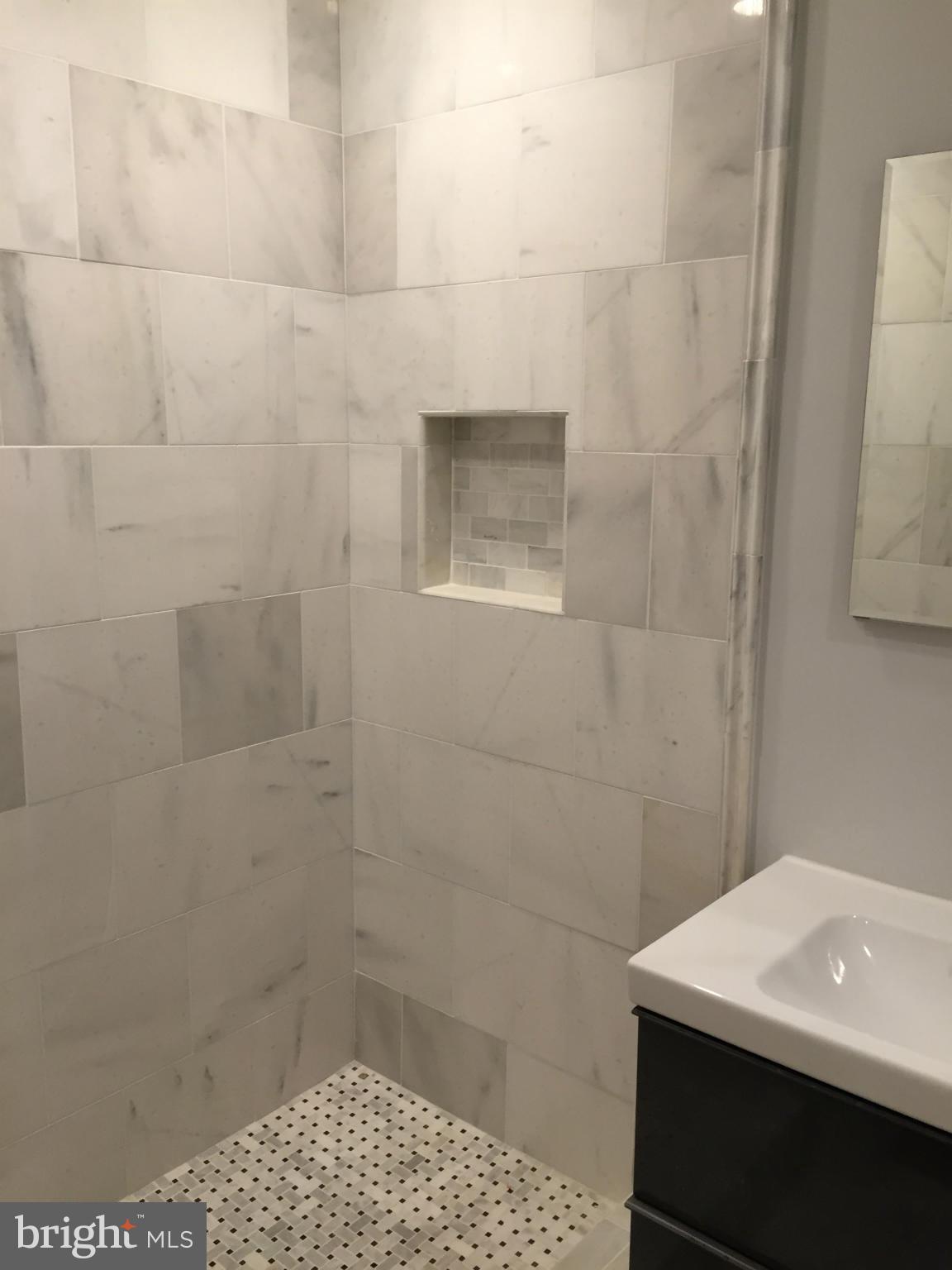 KINGS MANOR TOWNE HOUSES - Residential Lease