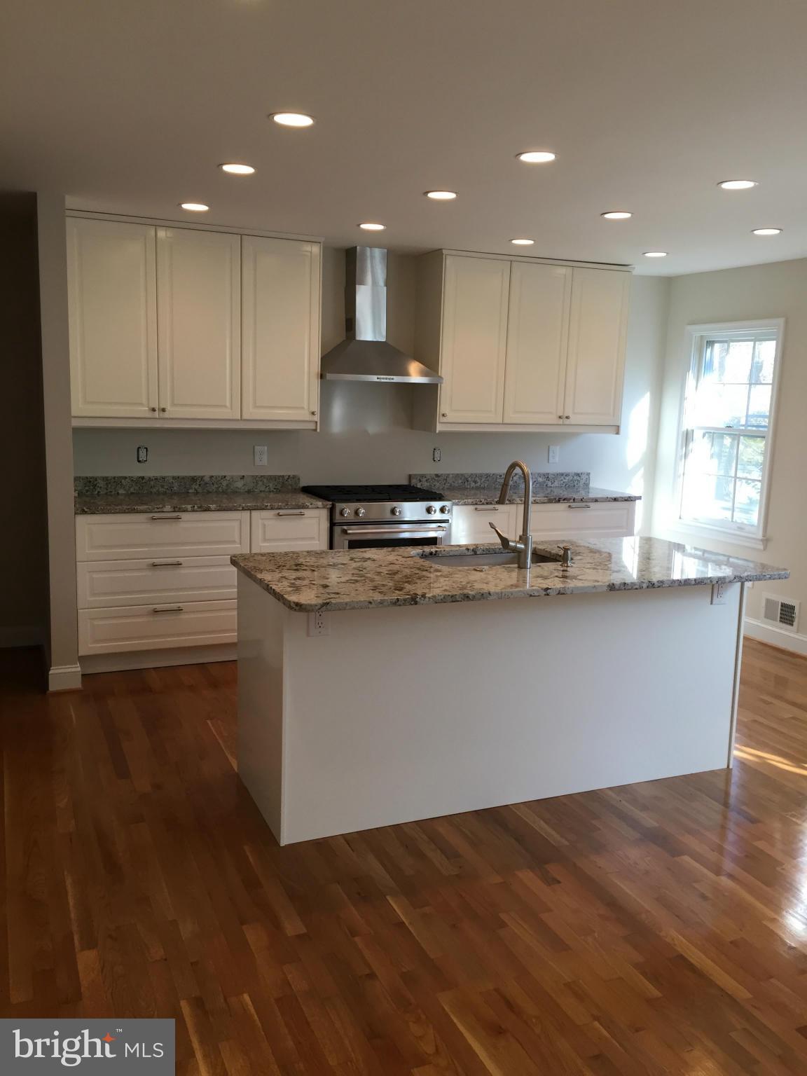 KINGS MANOR TOWNE HOUSES - Residential Lease