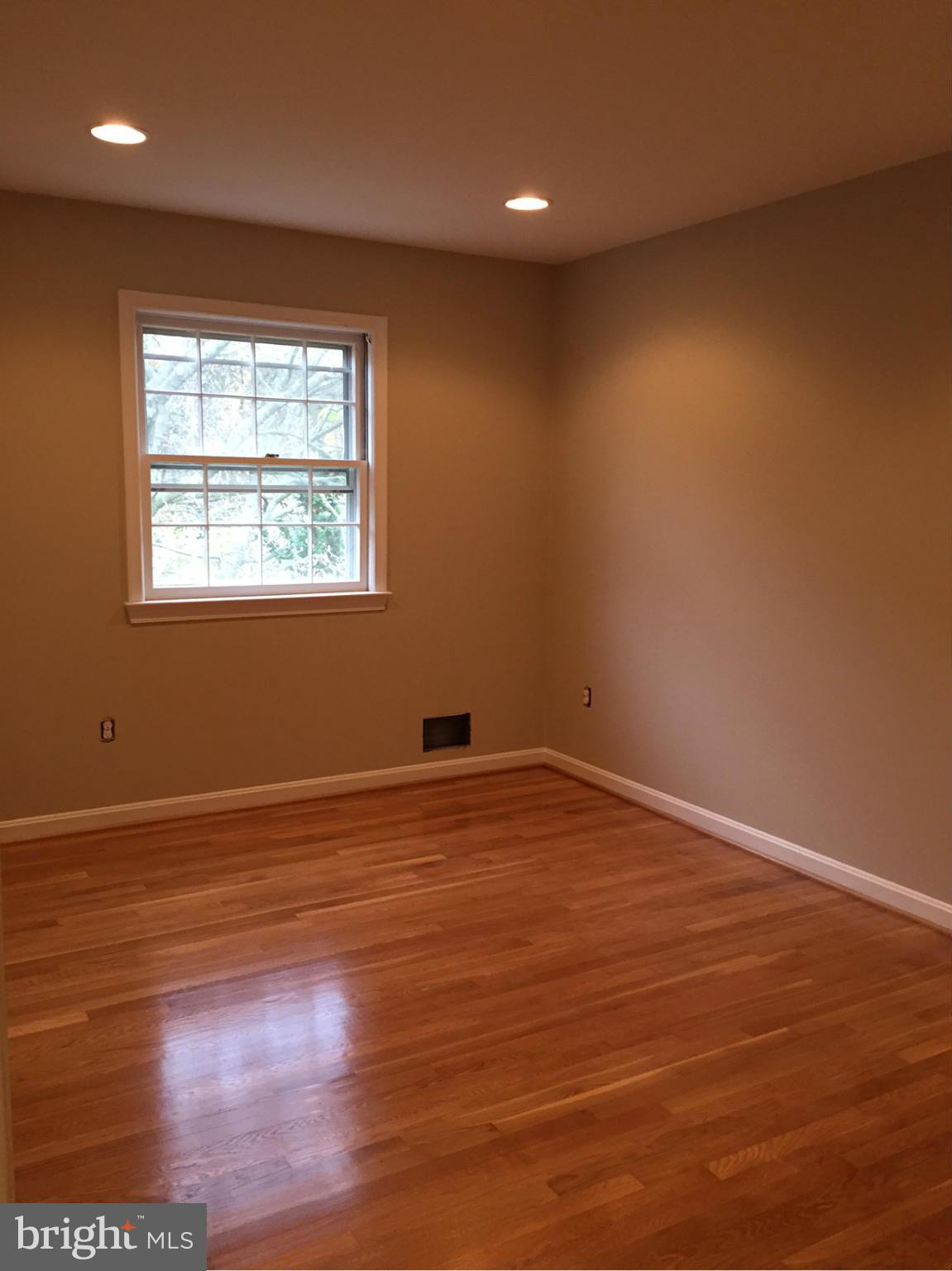 KINGS MANOR TOWNE HOUSES - Residential Lease