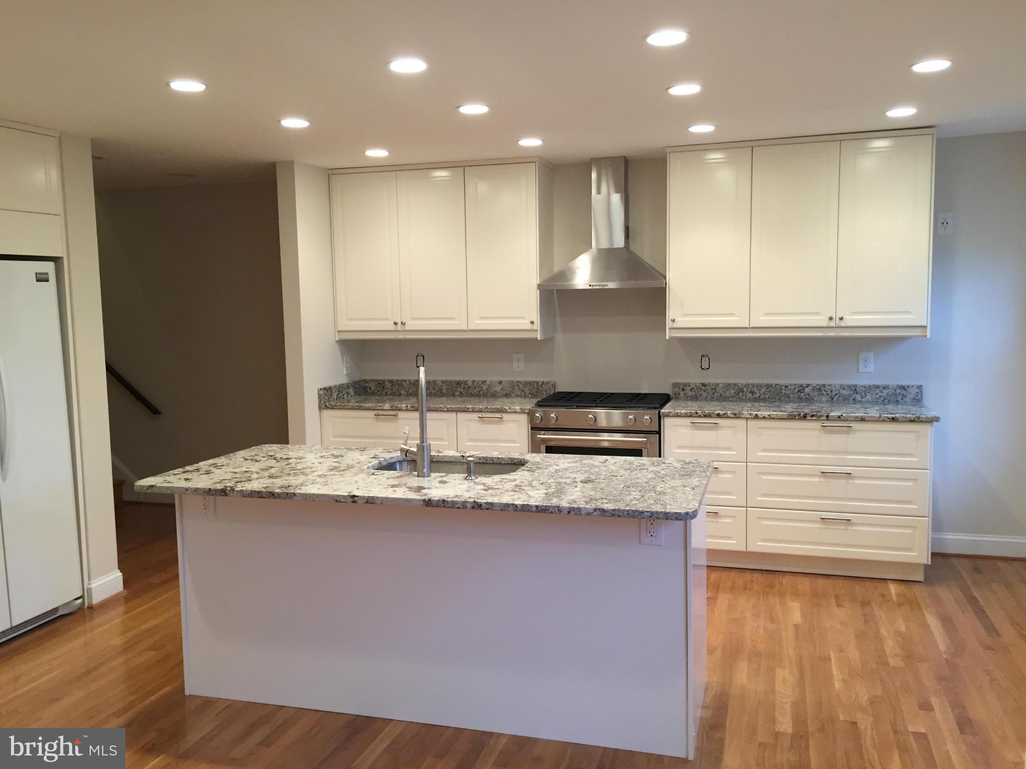 KINGS MANOR TOWNE HOUSES - Residential Lease