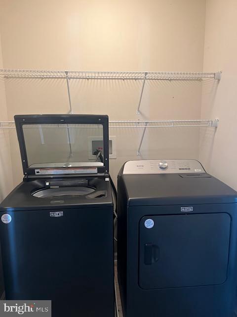 TANYARD SPRINGS - Residential Lease