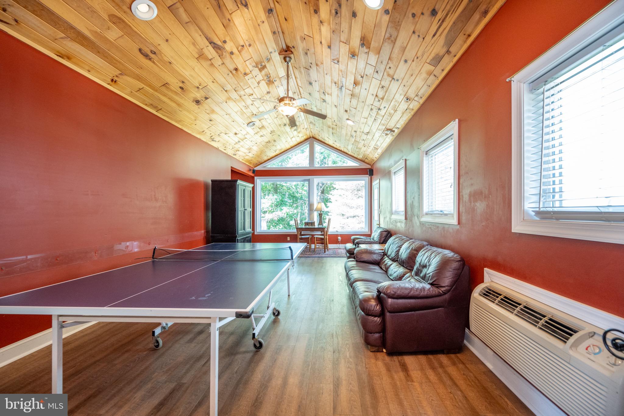 ALPINE SHORES - Residential