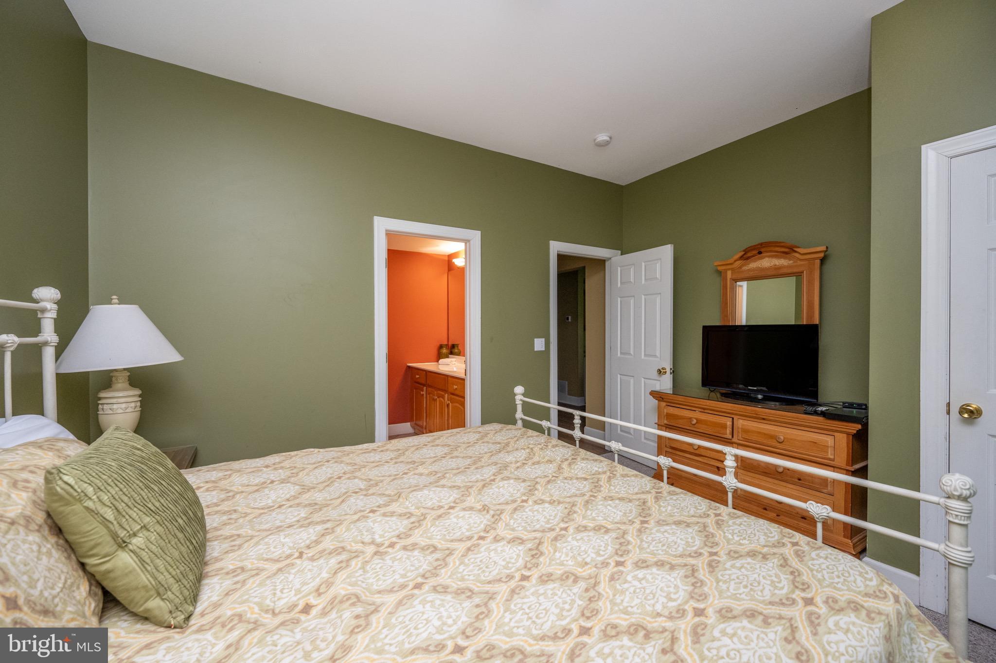 ALPINE SHORES - Residential