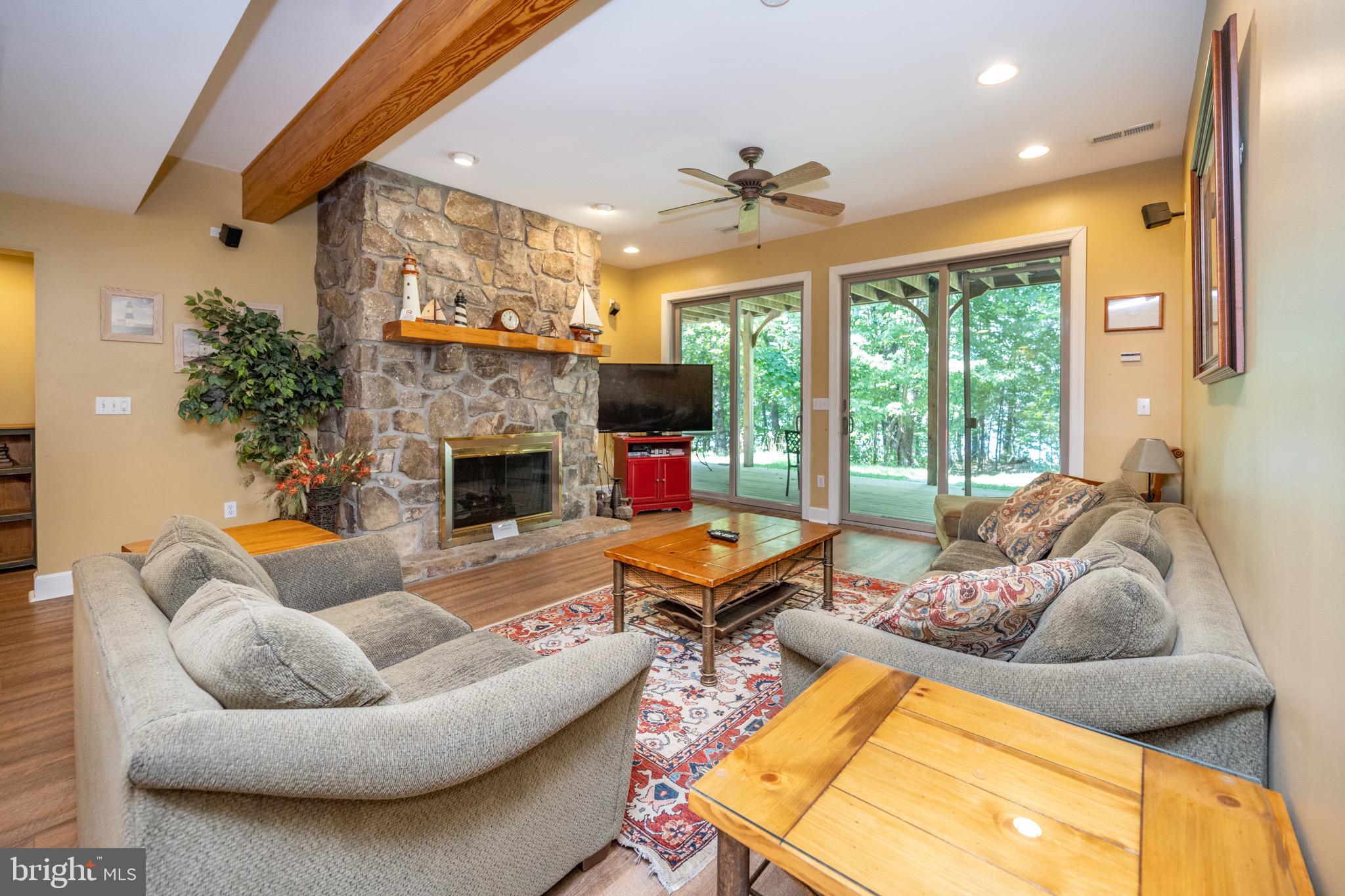 ALPINE SHORES - Residential