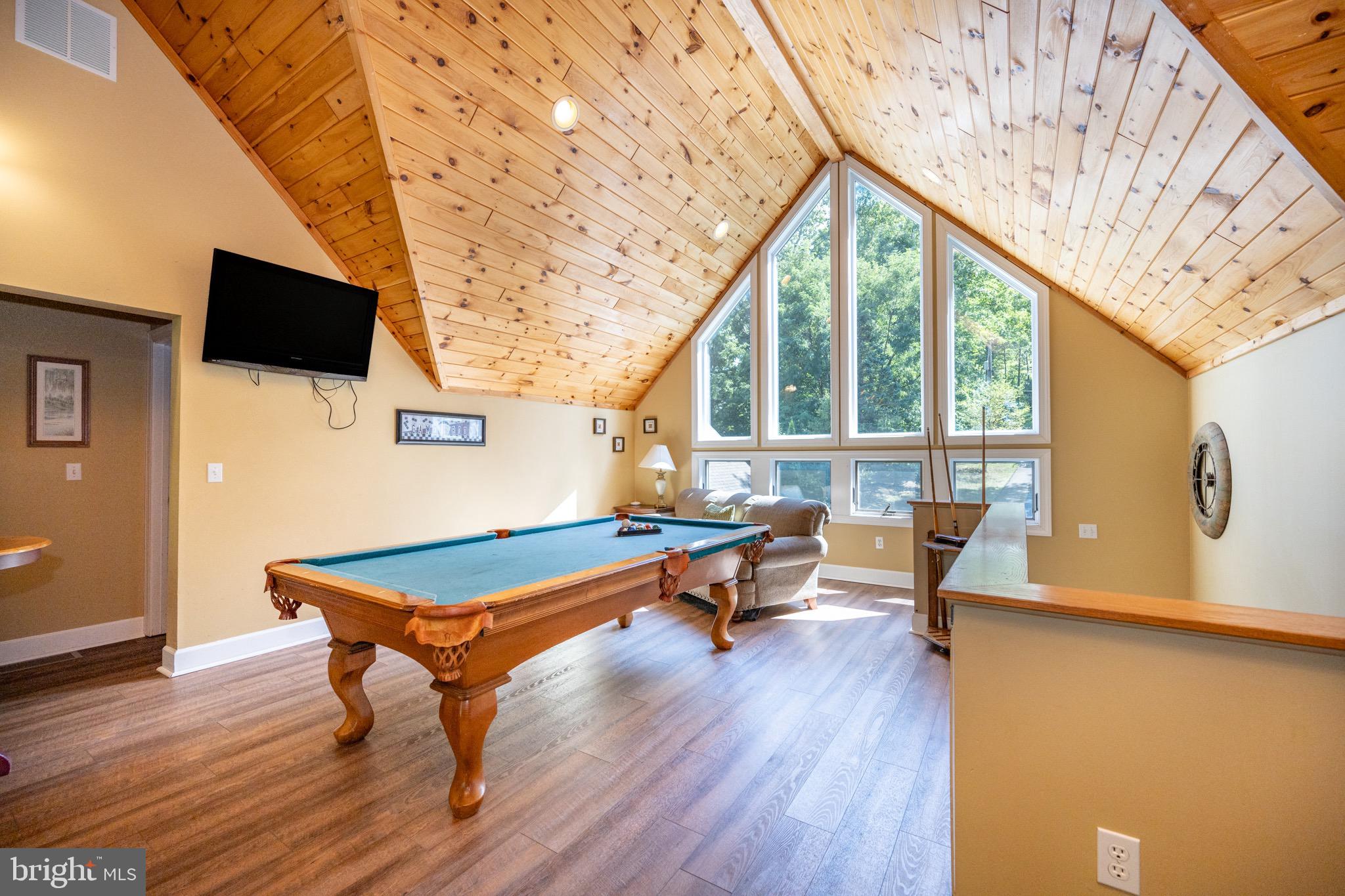 ALPINE SHORES - Residential