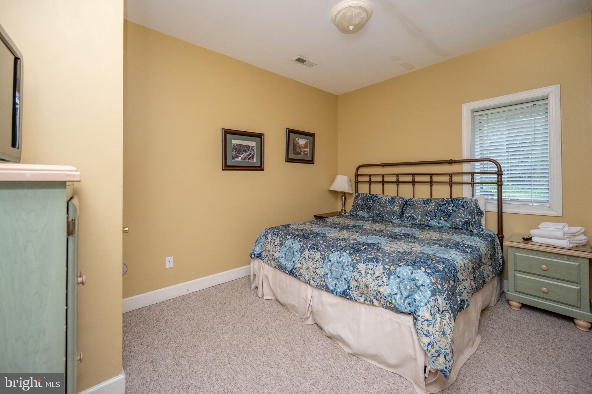 ALPINE SHORES - Residential