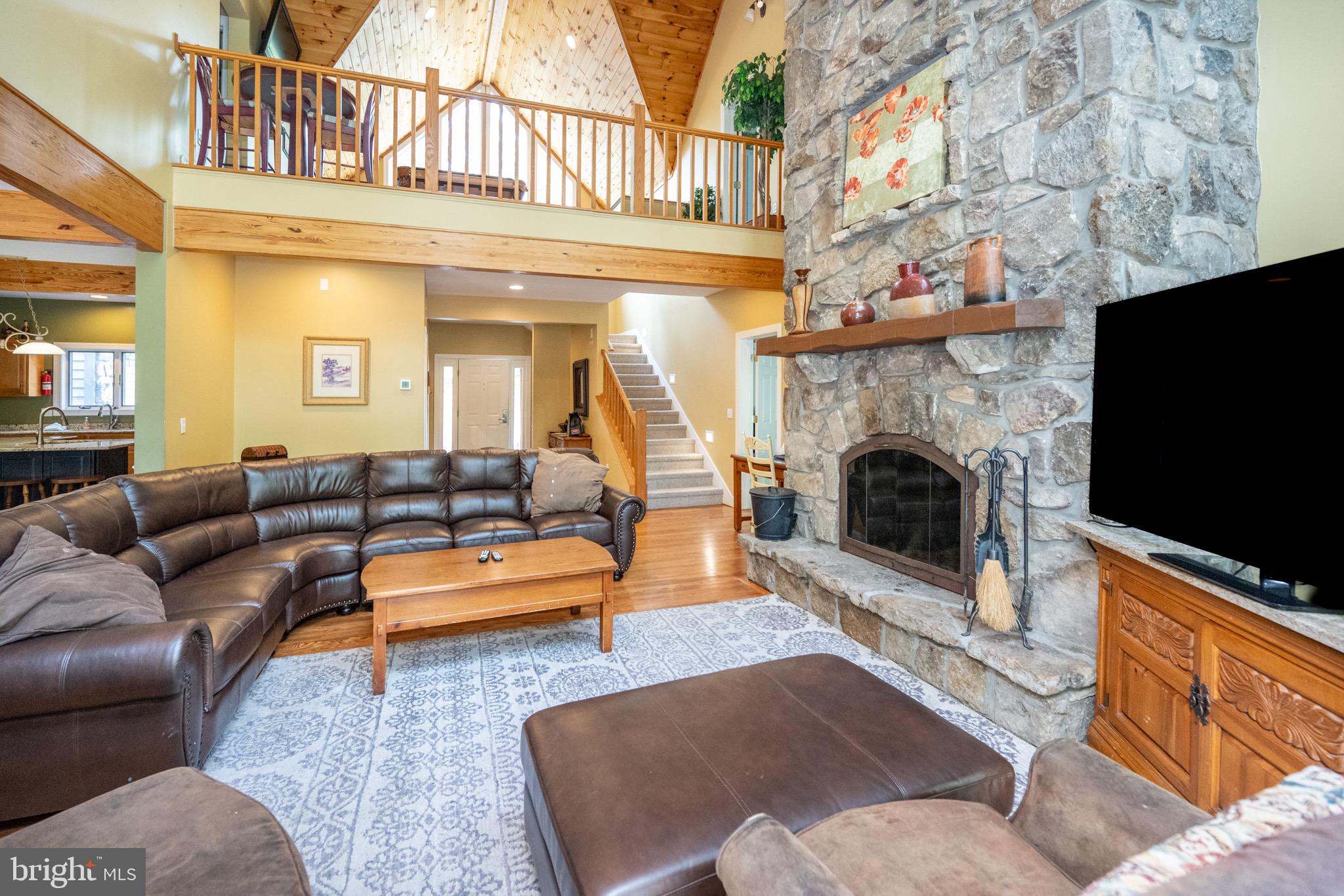 ALPINE SHORES - Residential