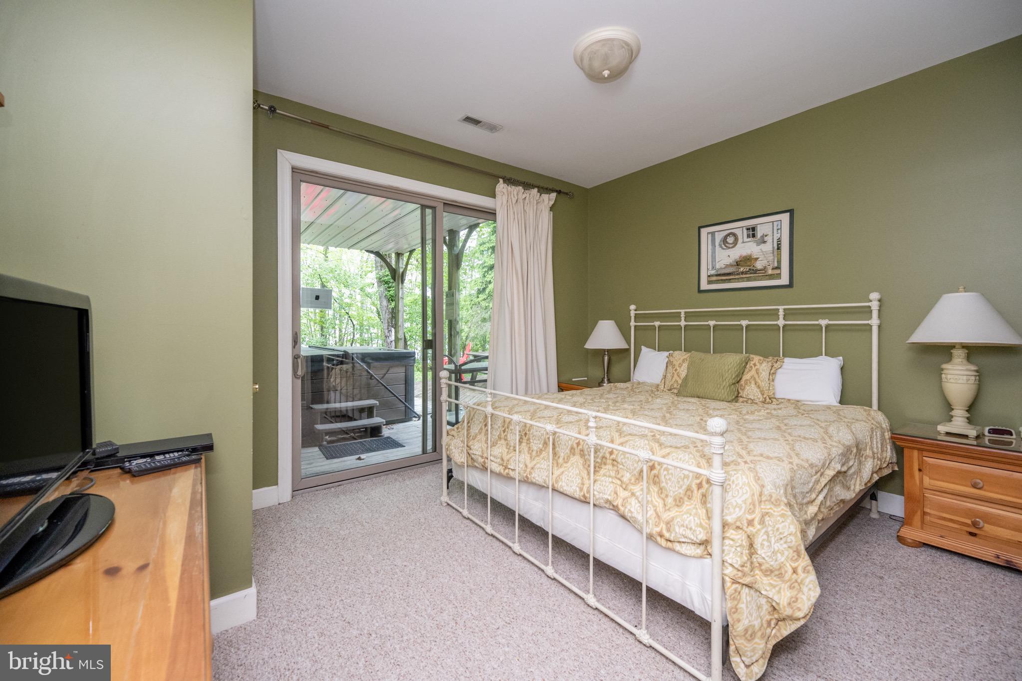 ALPINE SHORES - Residential