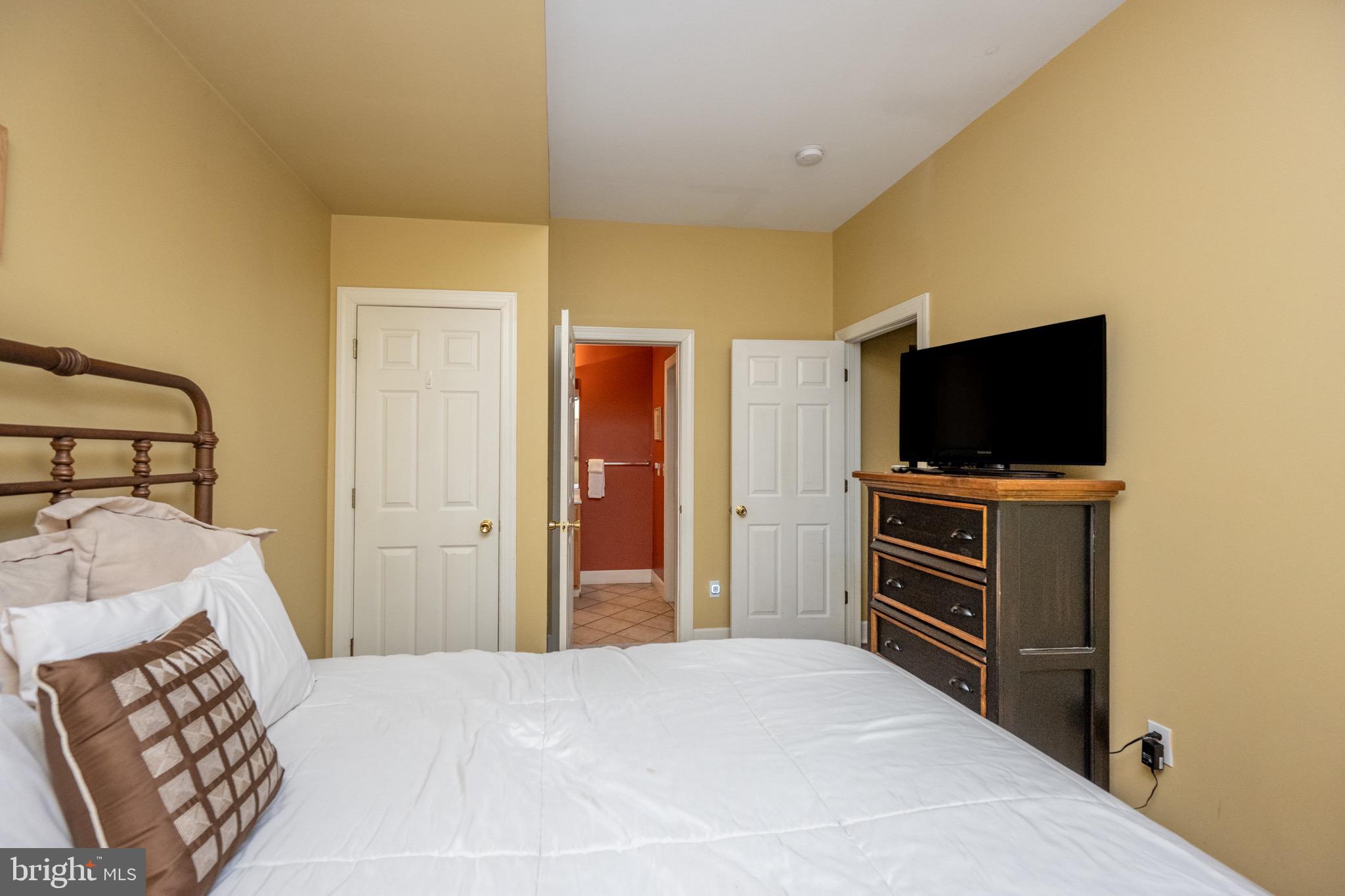 ALPINE SHORES - Residential