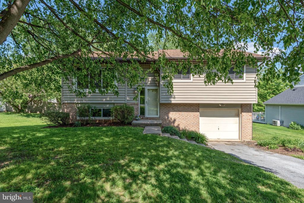 Photo of 3807 Hillcrest Drive, COLUMBIA, PA 17512 (MLS # PALA2087762)