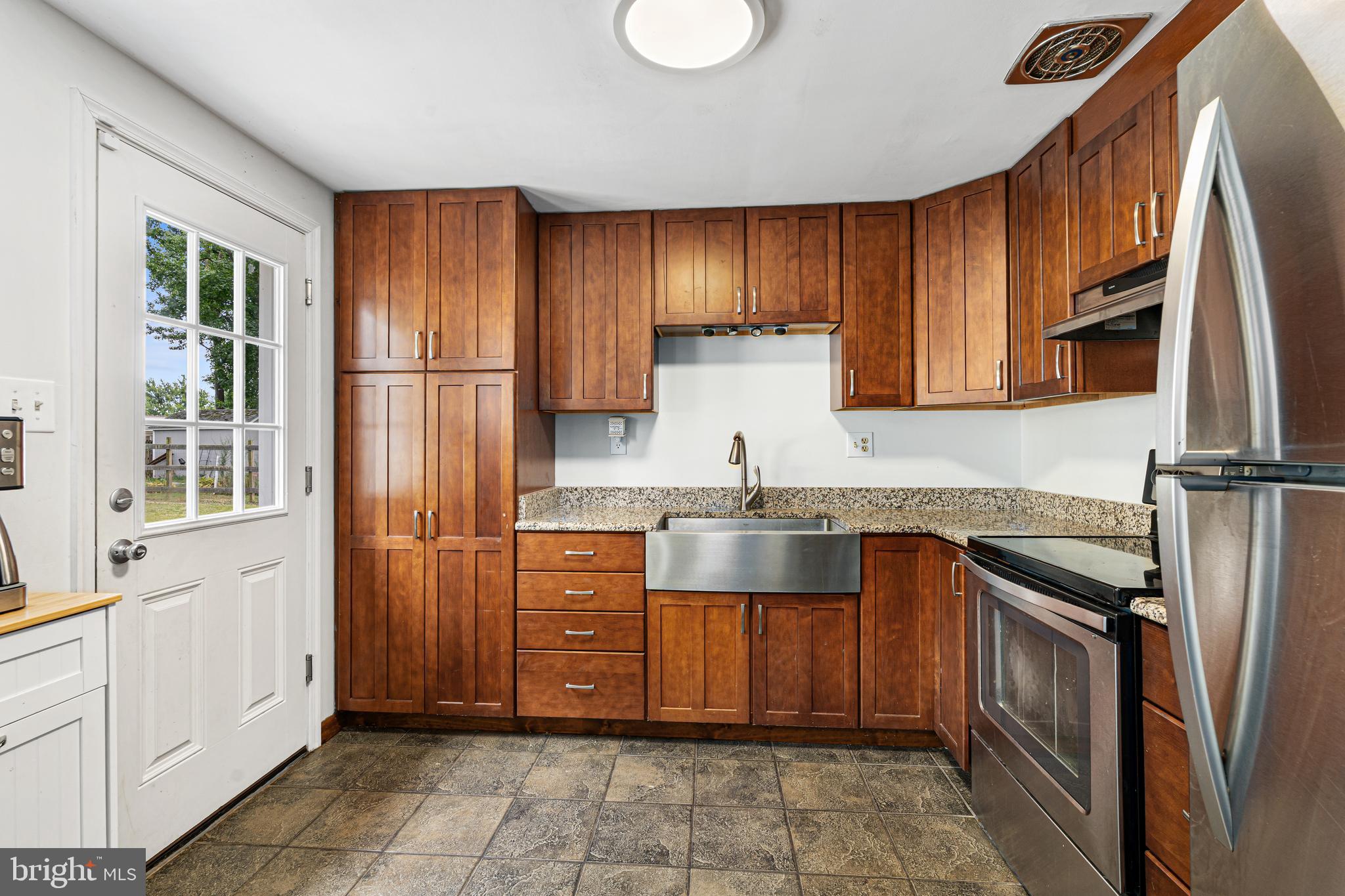 LODGE FOREST MANOR - Residential