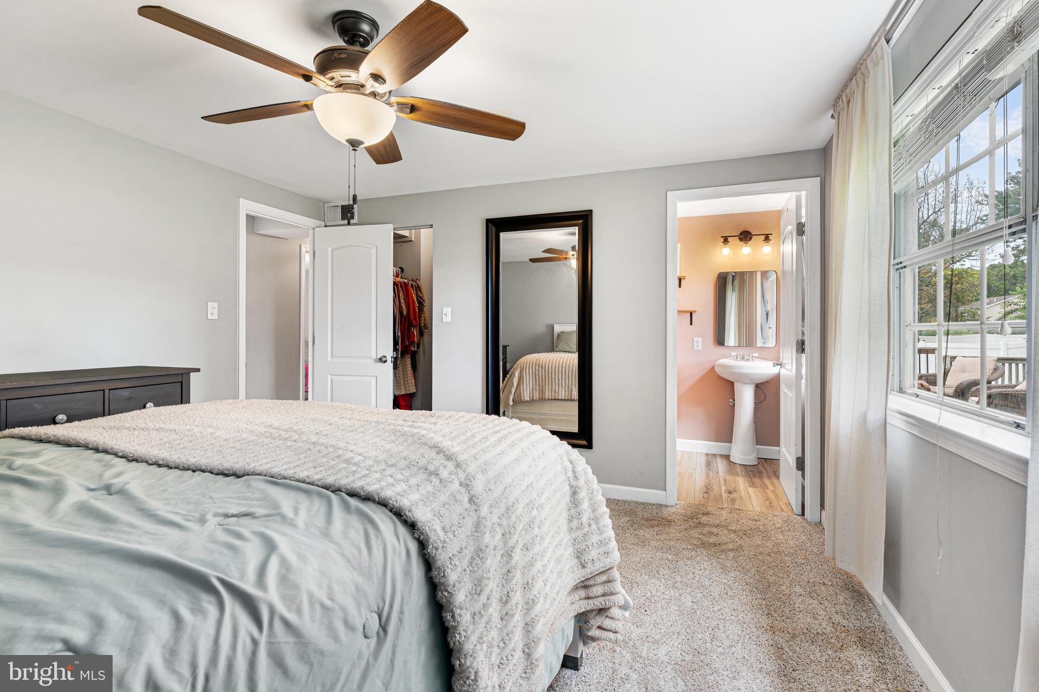 LODGE FOREST MANOR - Residential