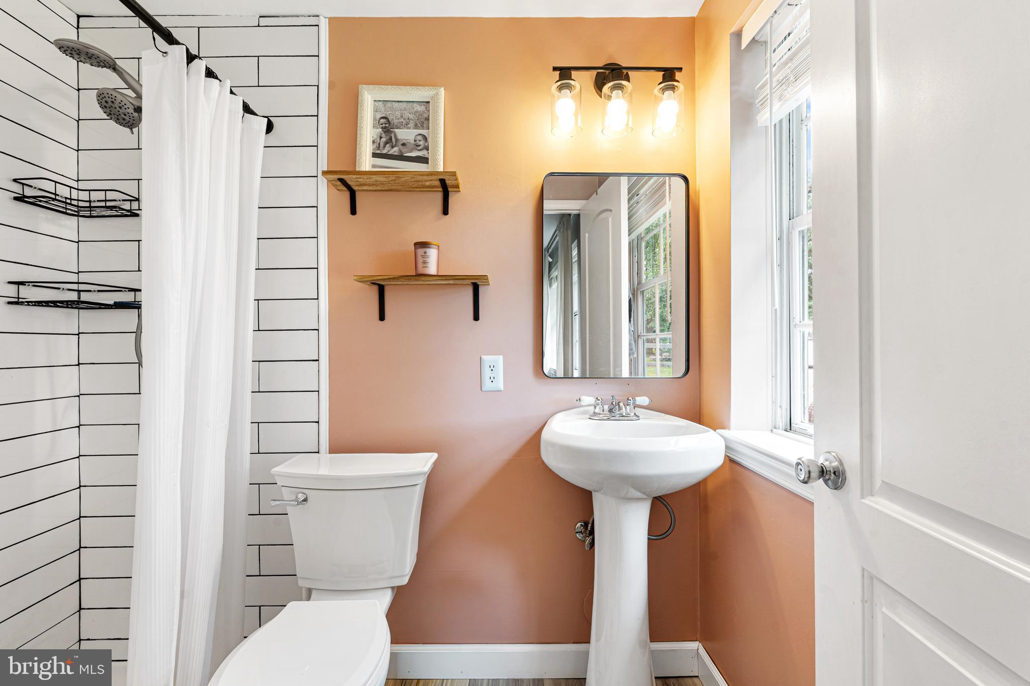 LODGE FOREST MANOR - Residential