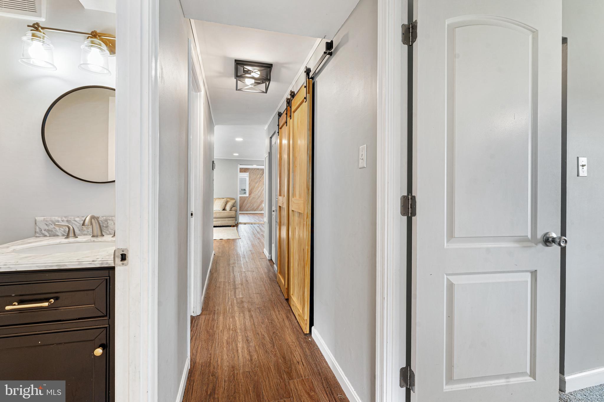 LODGE FOREST MANOR - Residential