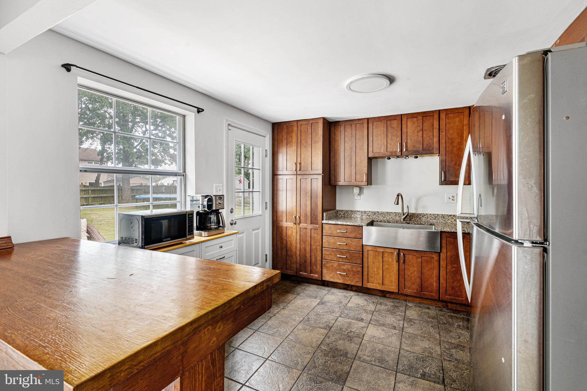 LODGE FOREST MANOR - Residential