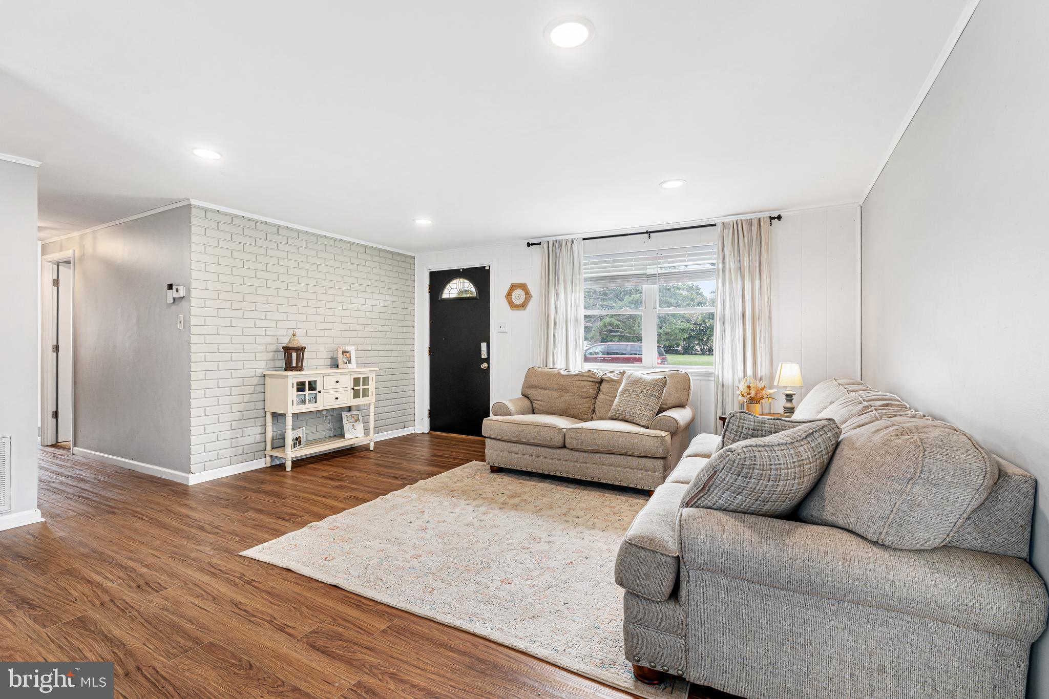 2423 LODGE FARM ROAD