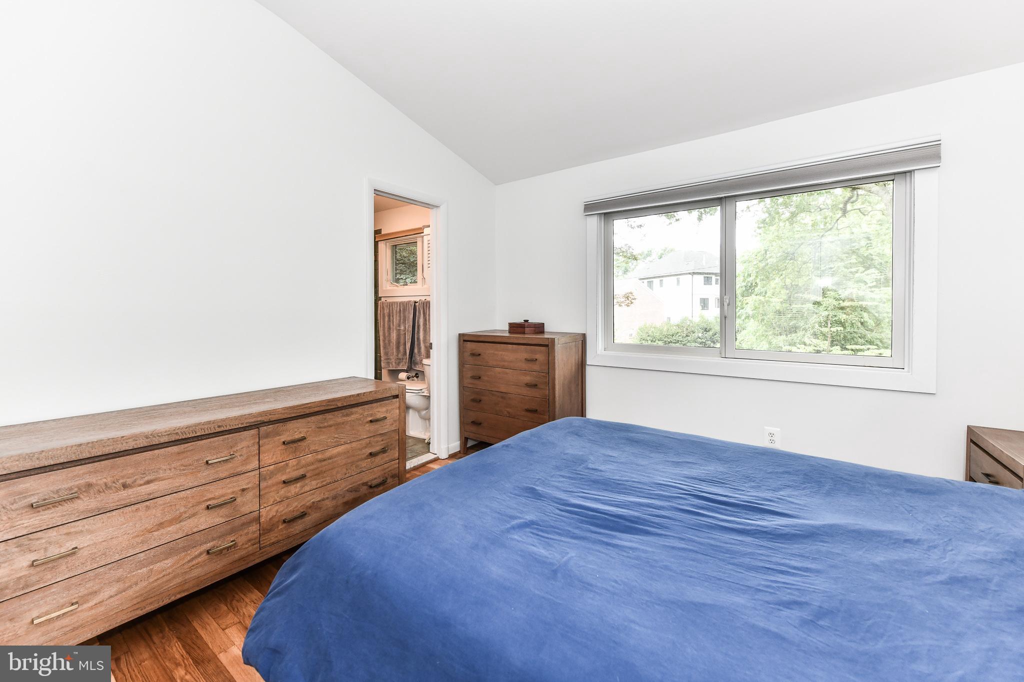 ROSEMONT - Residential Lease