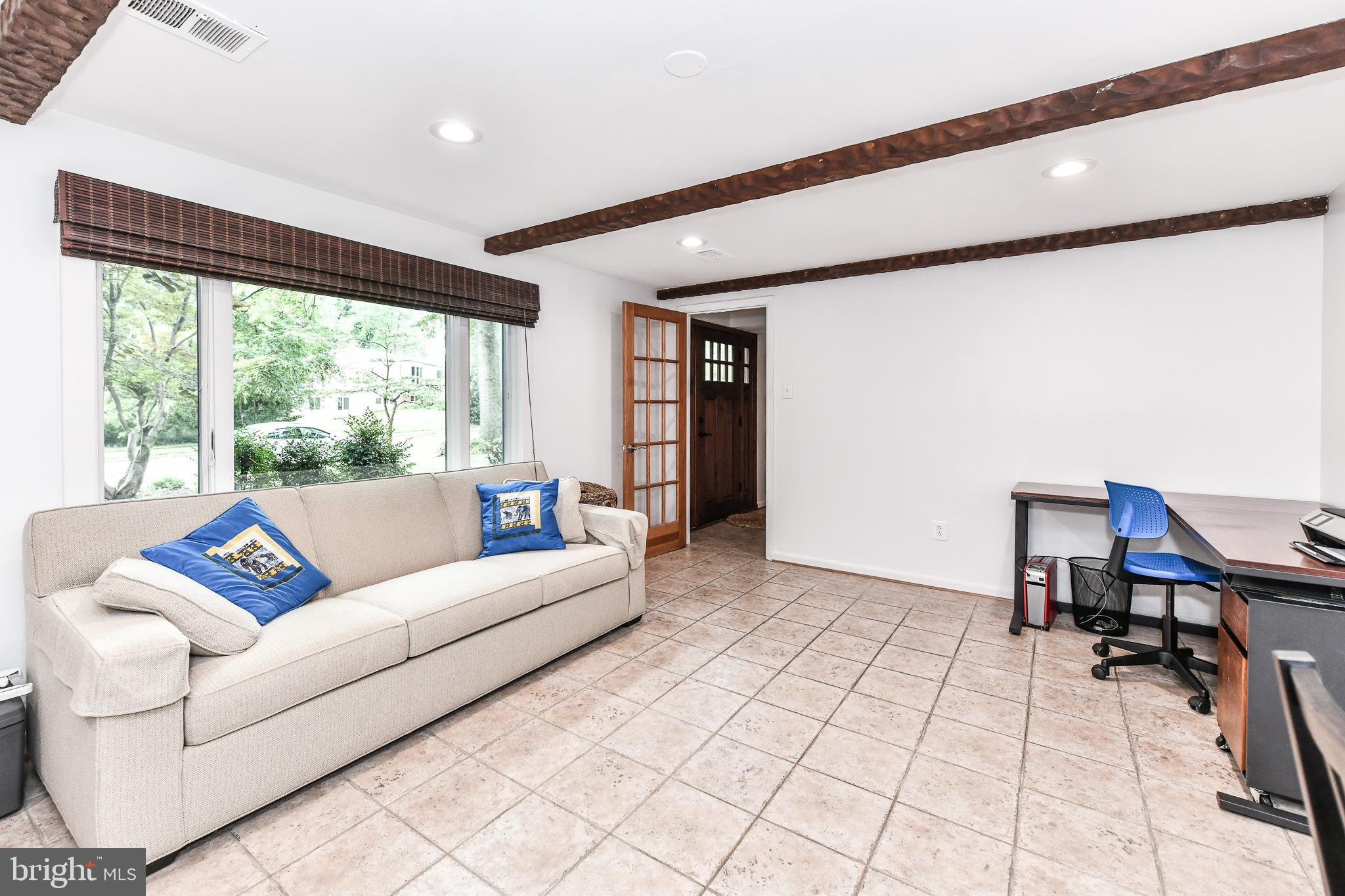 ROSEMONT - Residential Lease