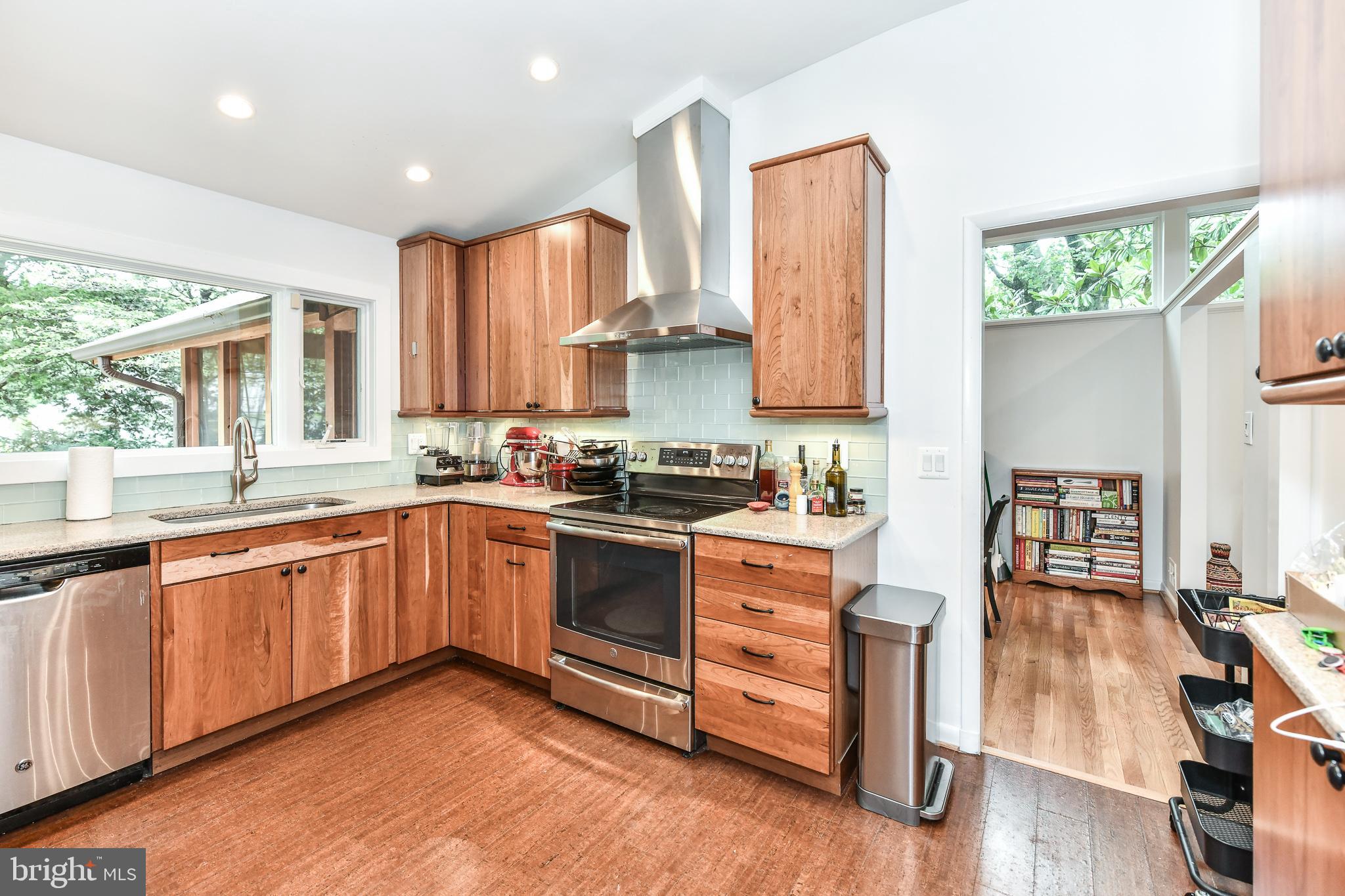 ROSEMONT - Residential Lease