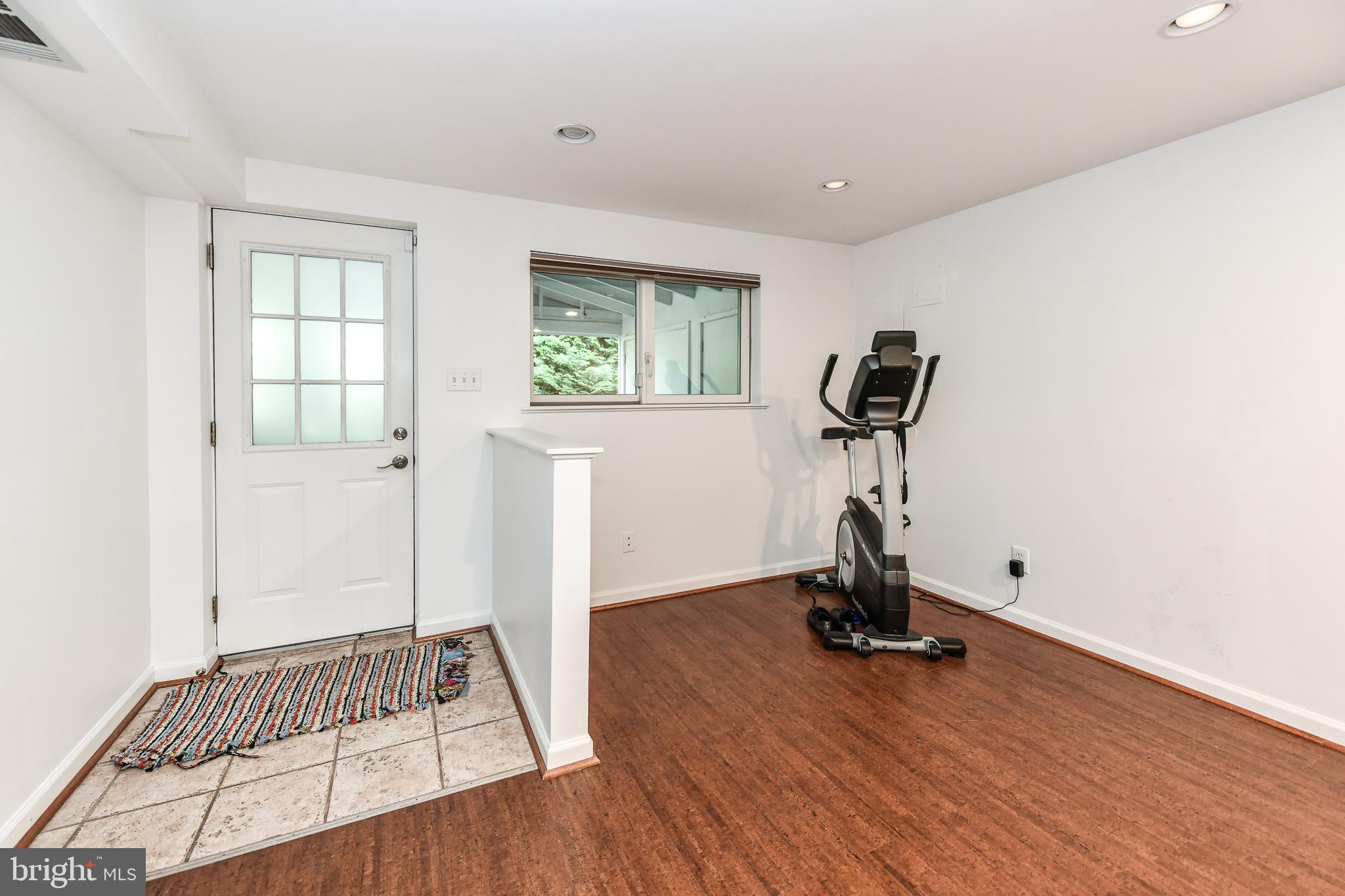 ROSEMONT - Residential Lease