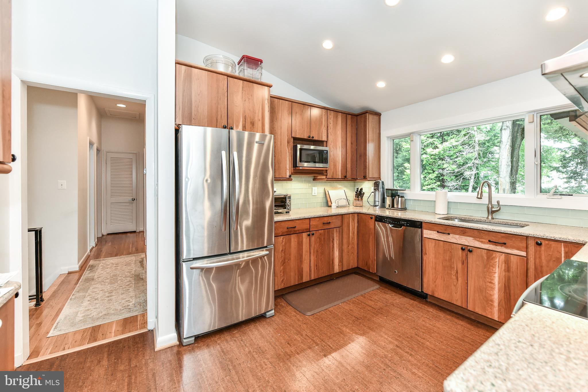 ROSEMONT - Residential Lease