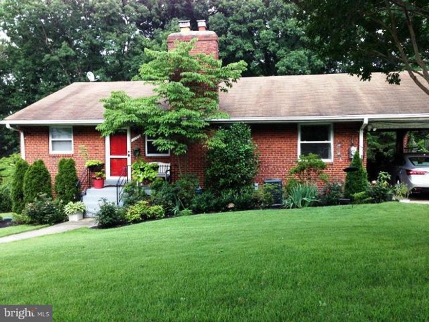 Incredible house with a full house generator and Huge bathroom with heated floors