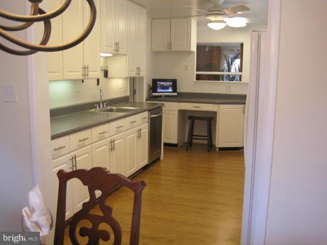 LINCOLNIA HILLS - Residential