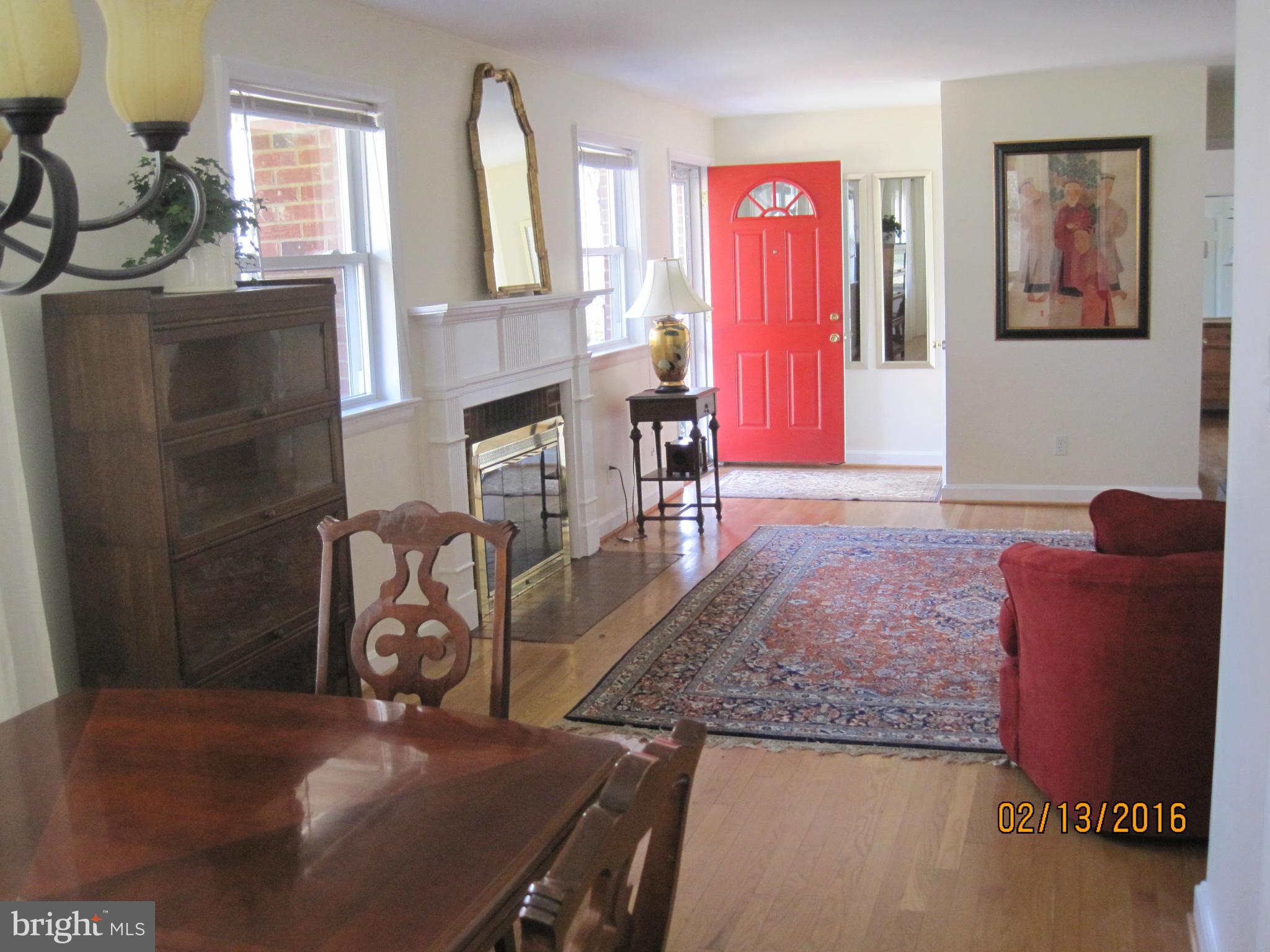 LINCOLNIA HILLS - Residential