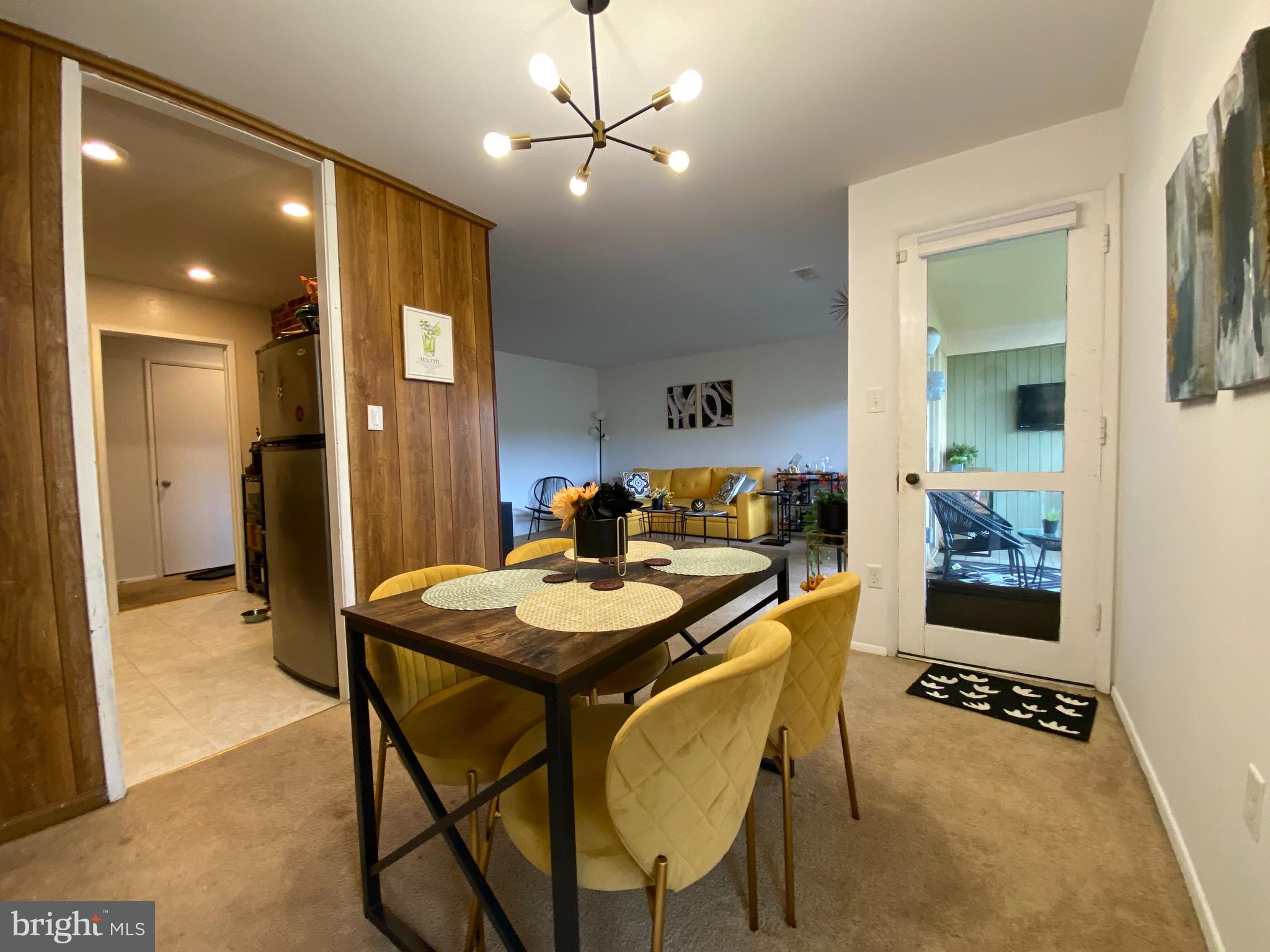 HOLLY HILL CONDOMINIUMS - Residential Lease