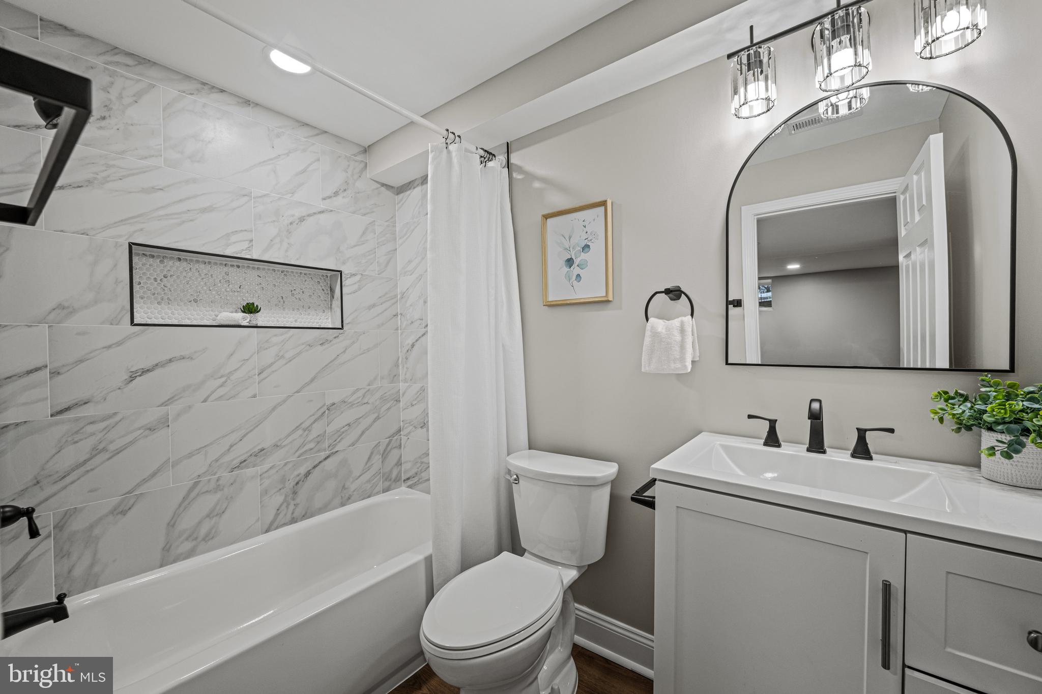 HAGERSTOWN - Residential