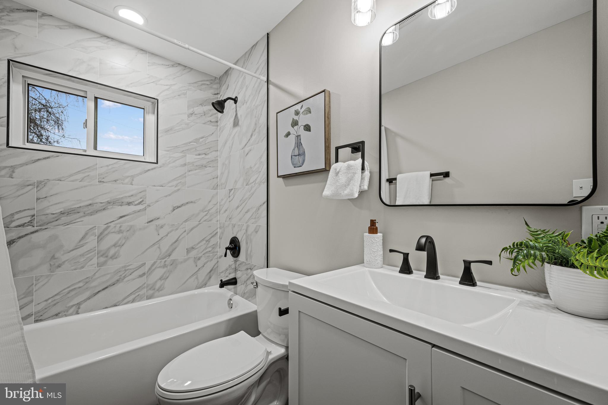 HAGERSTOWN - Residential