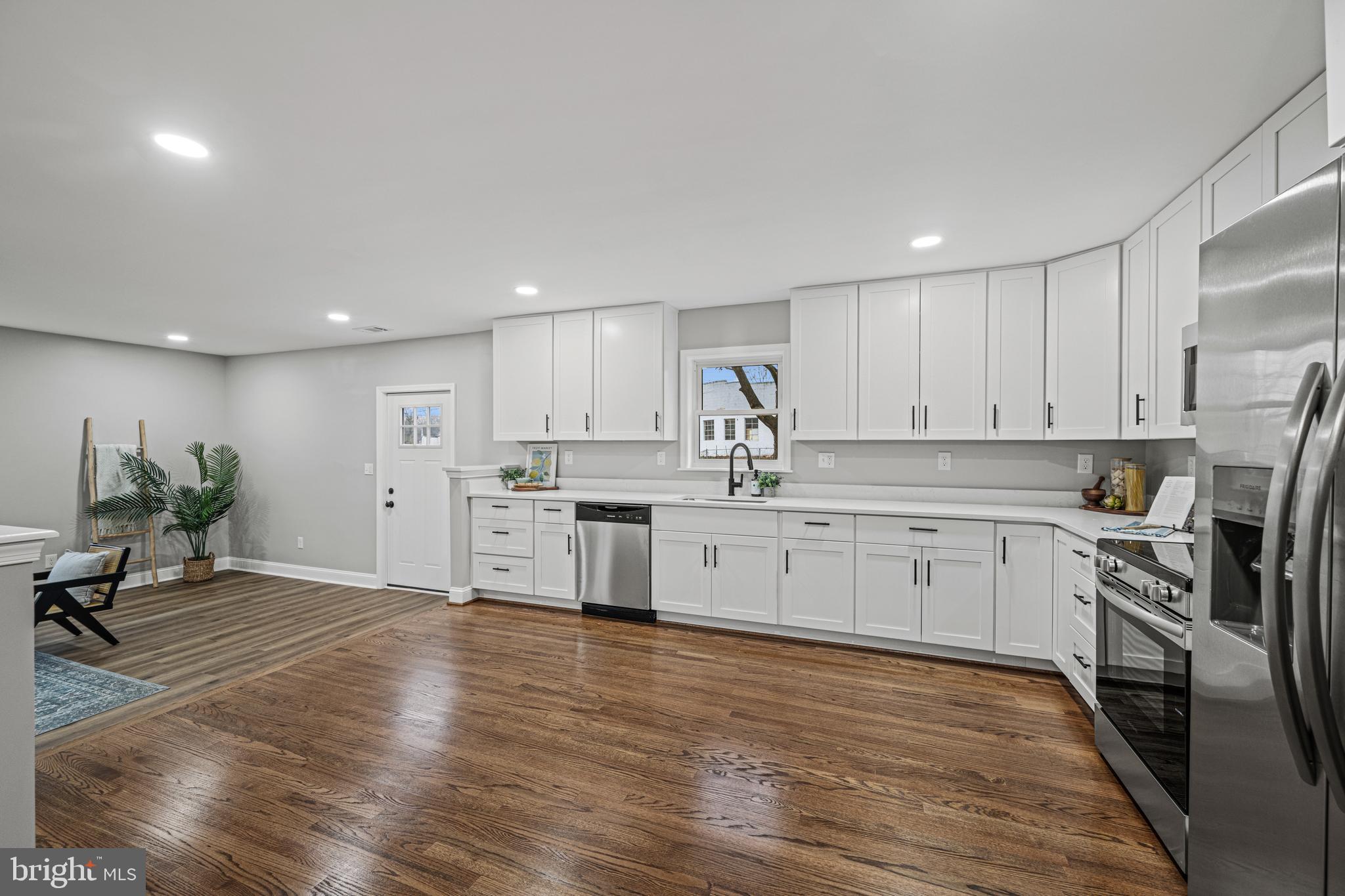 HAGERSTOWN - Residential