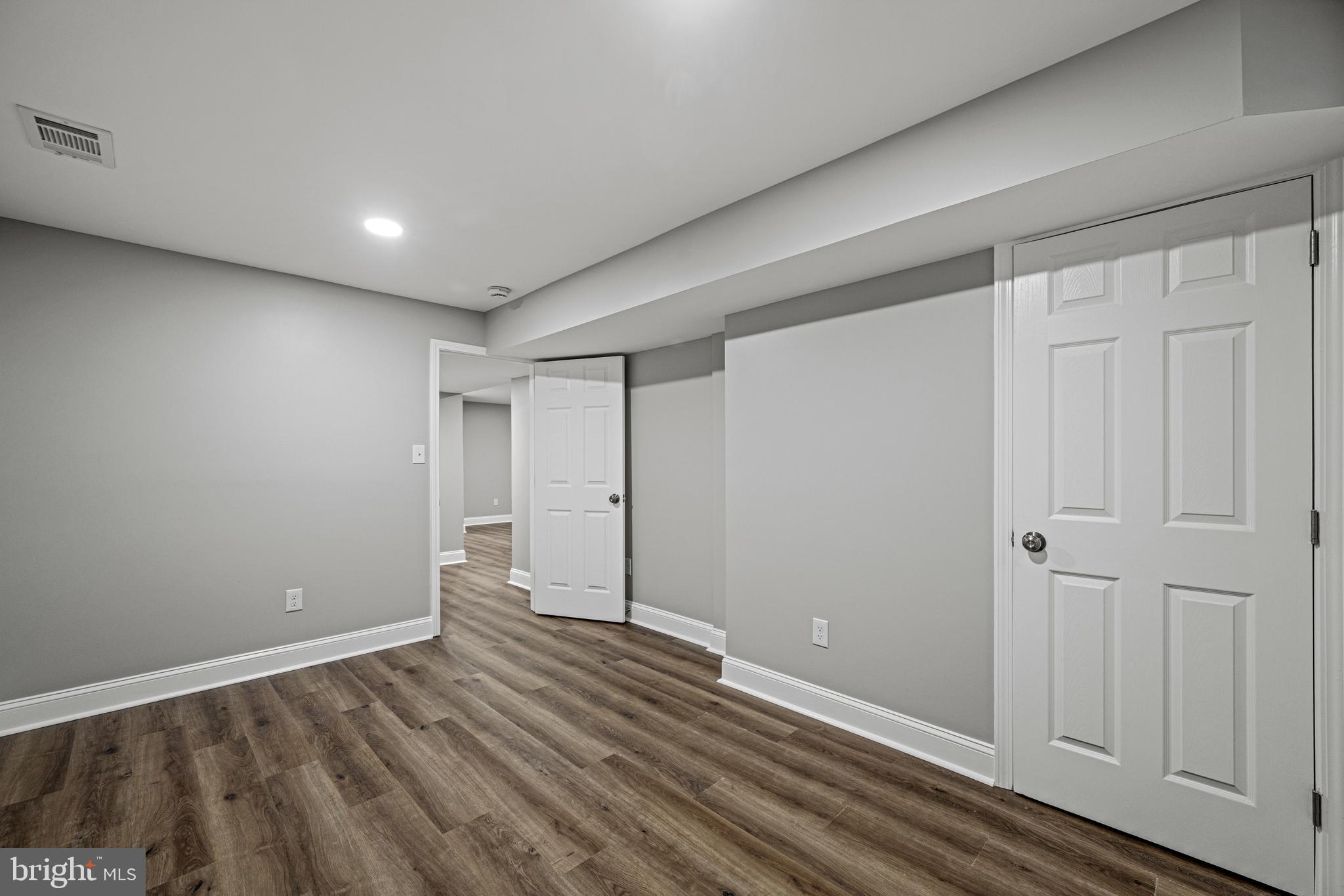 HAGERSTOWN - Residential